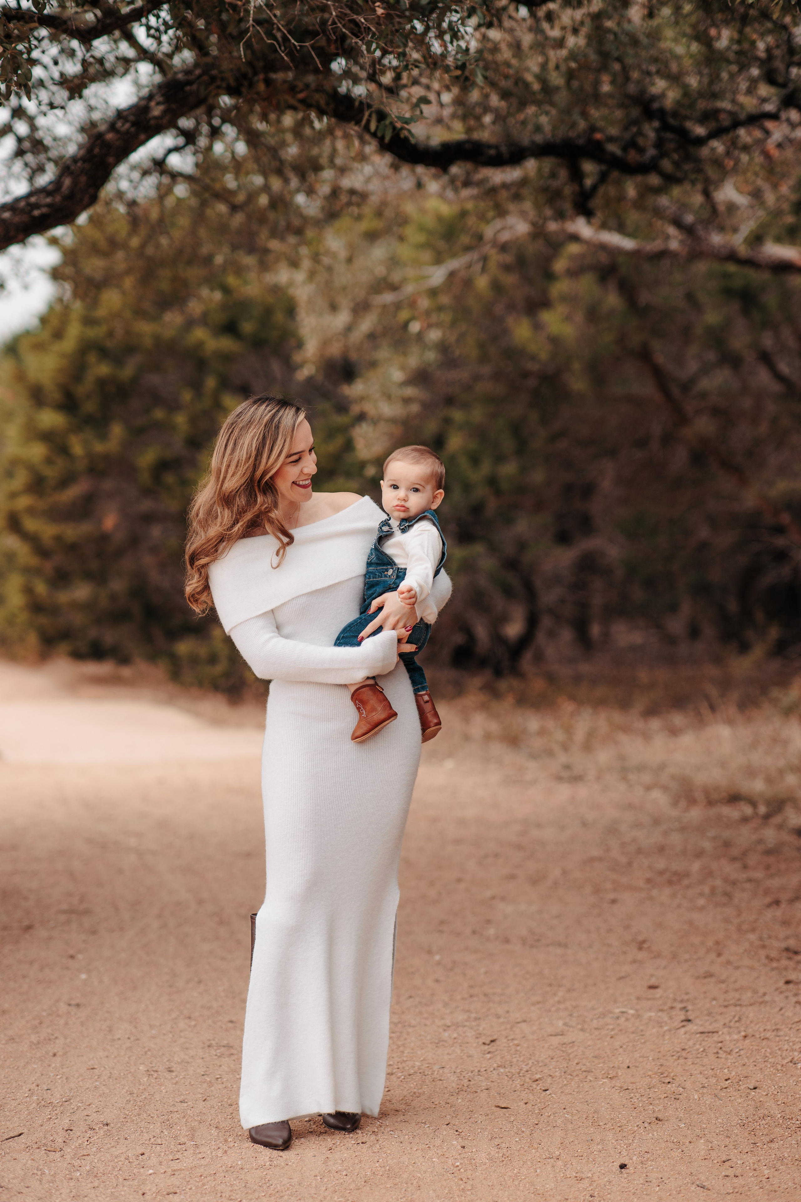 FALL Mini Session. Professional Photography in Austin, TX — Family, Newborn, Maternity