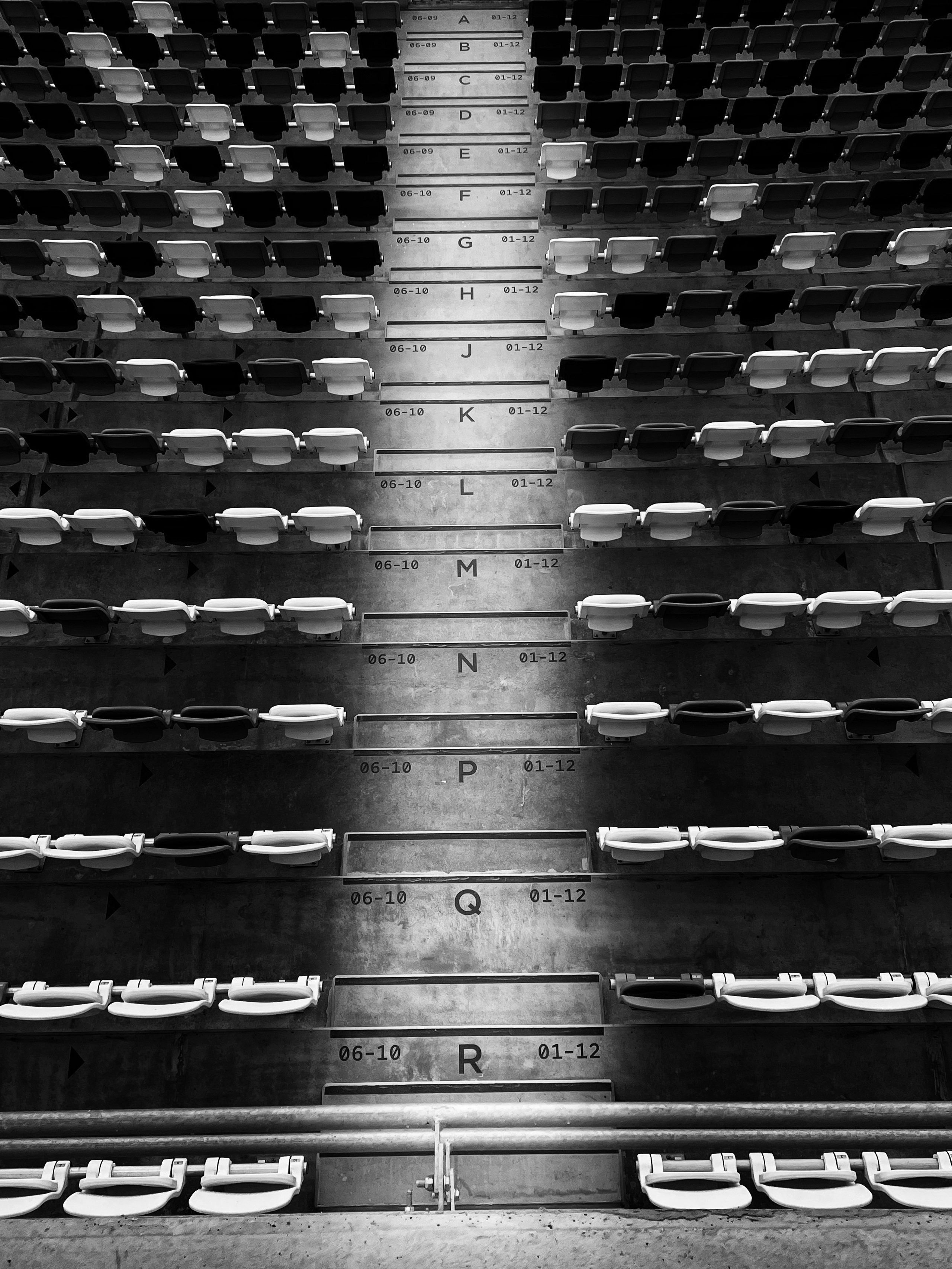 symmetry  | Budapest 2026 | IPHONE 12 PRO