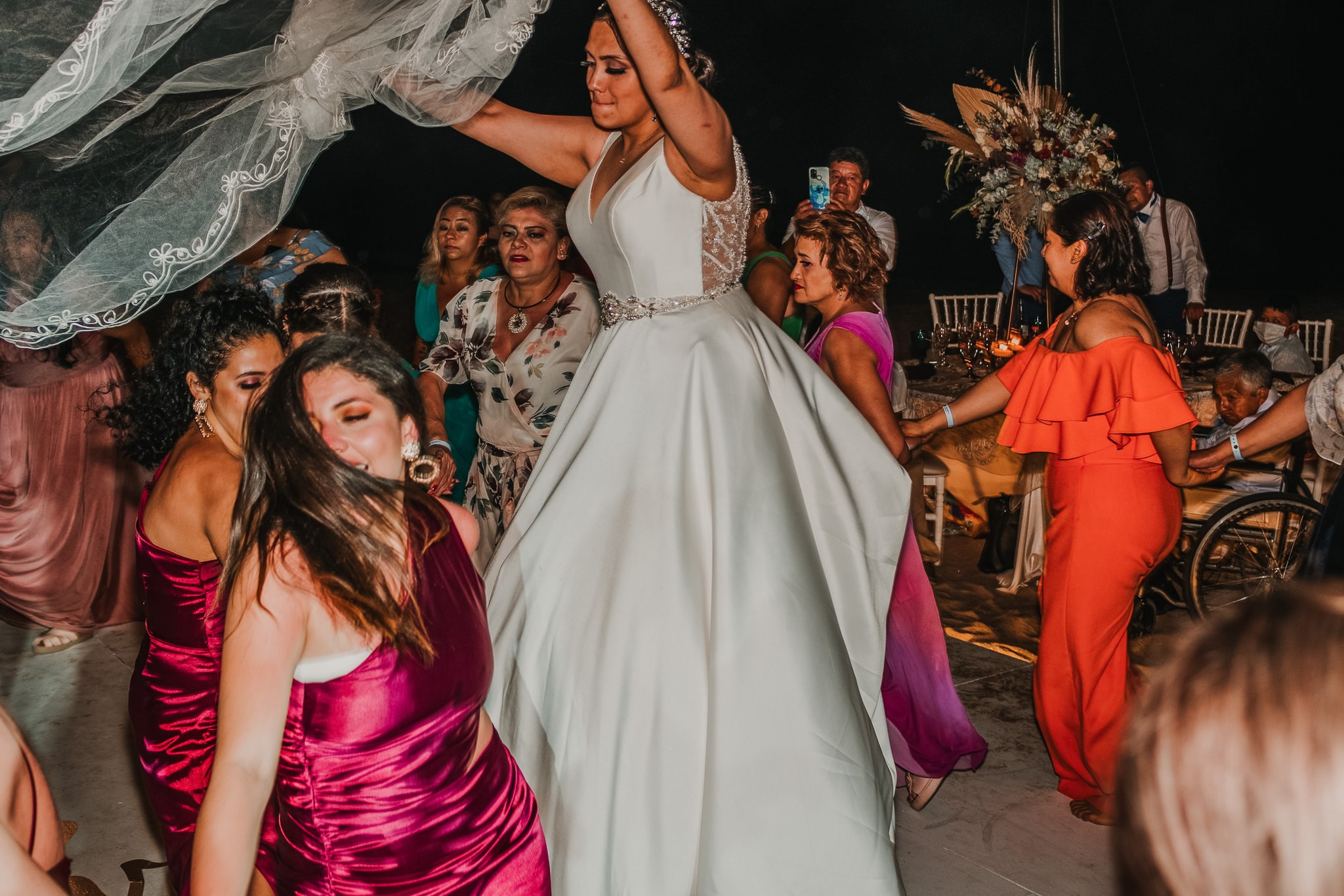 Silvia & Julio / Huatulco. Wedding and family photographer in Mexico City