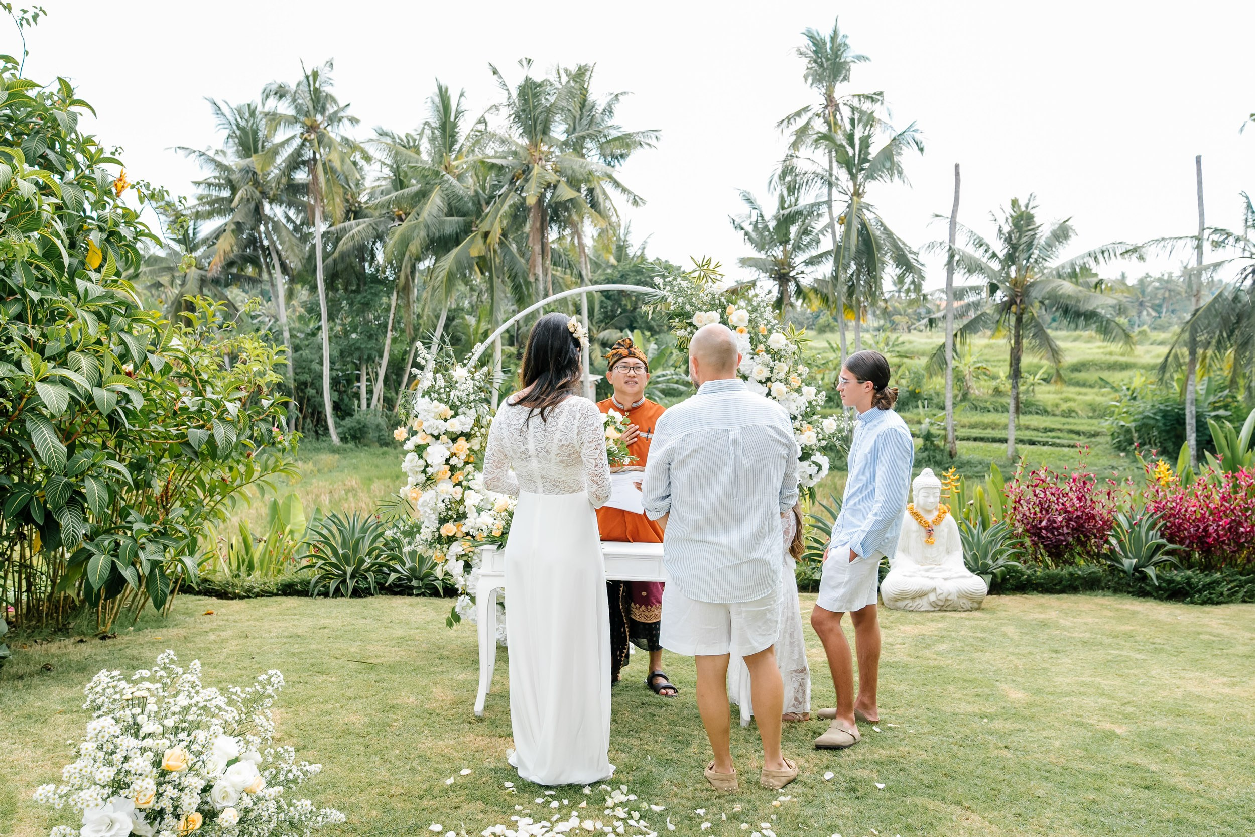 Sebastian & Alessandrina. Female Photographer in Bali