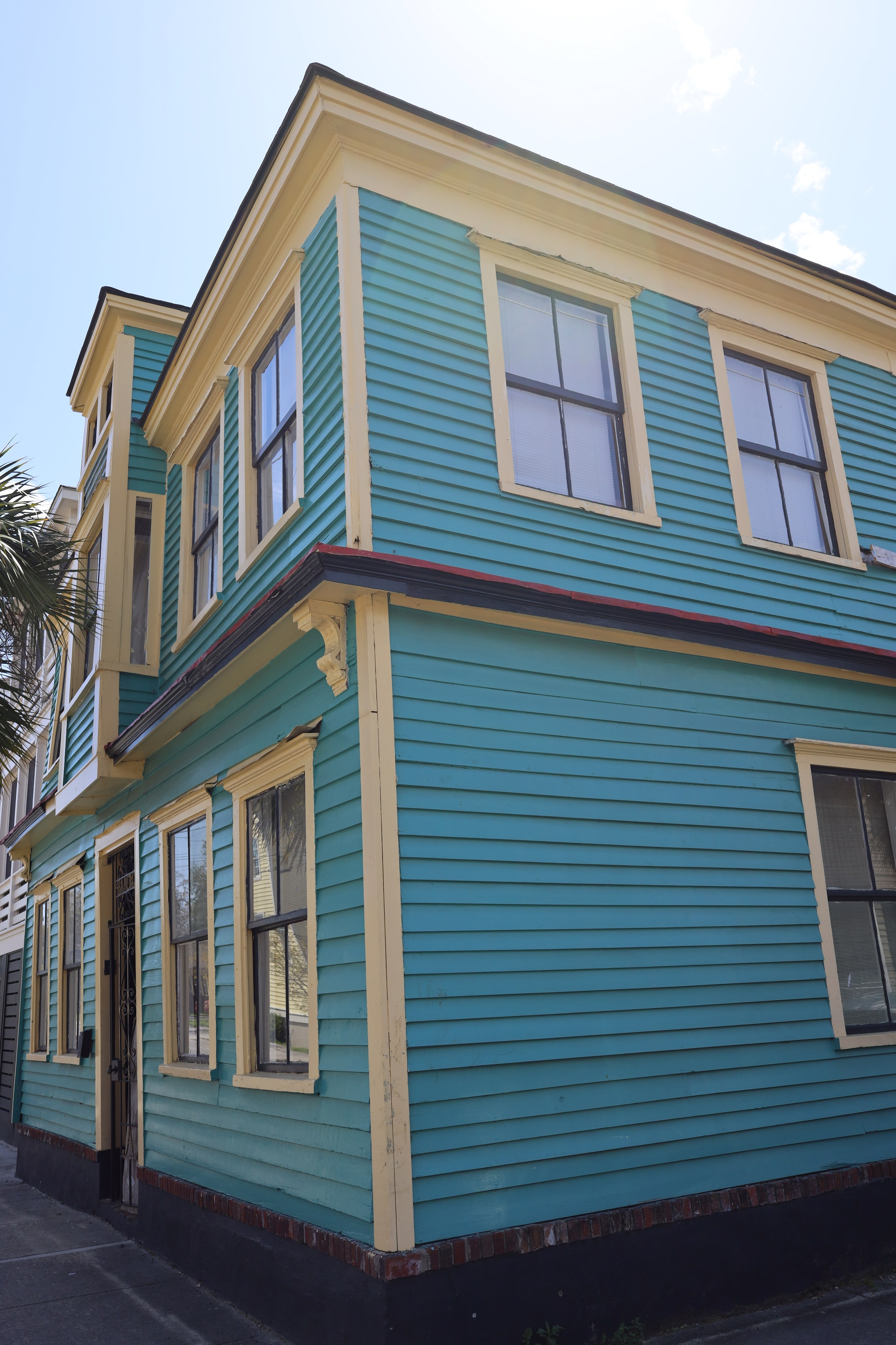 Colour. Sonny Photos