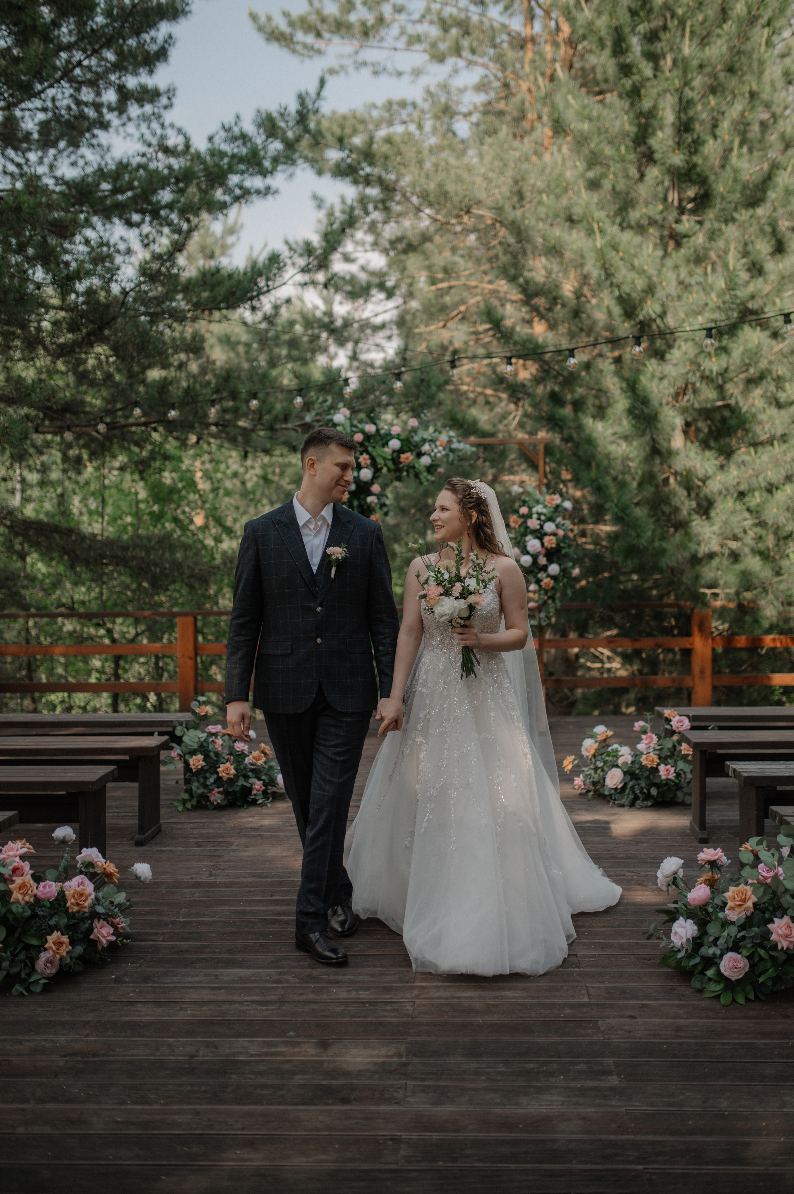 Party. Wedding and commercial photographer