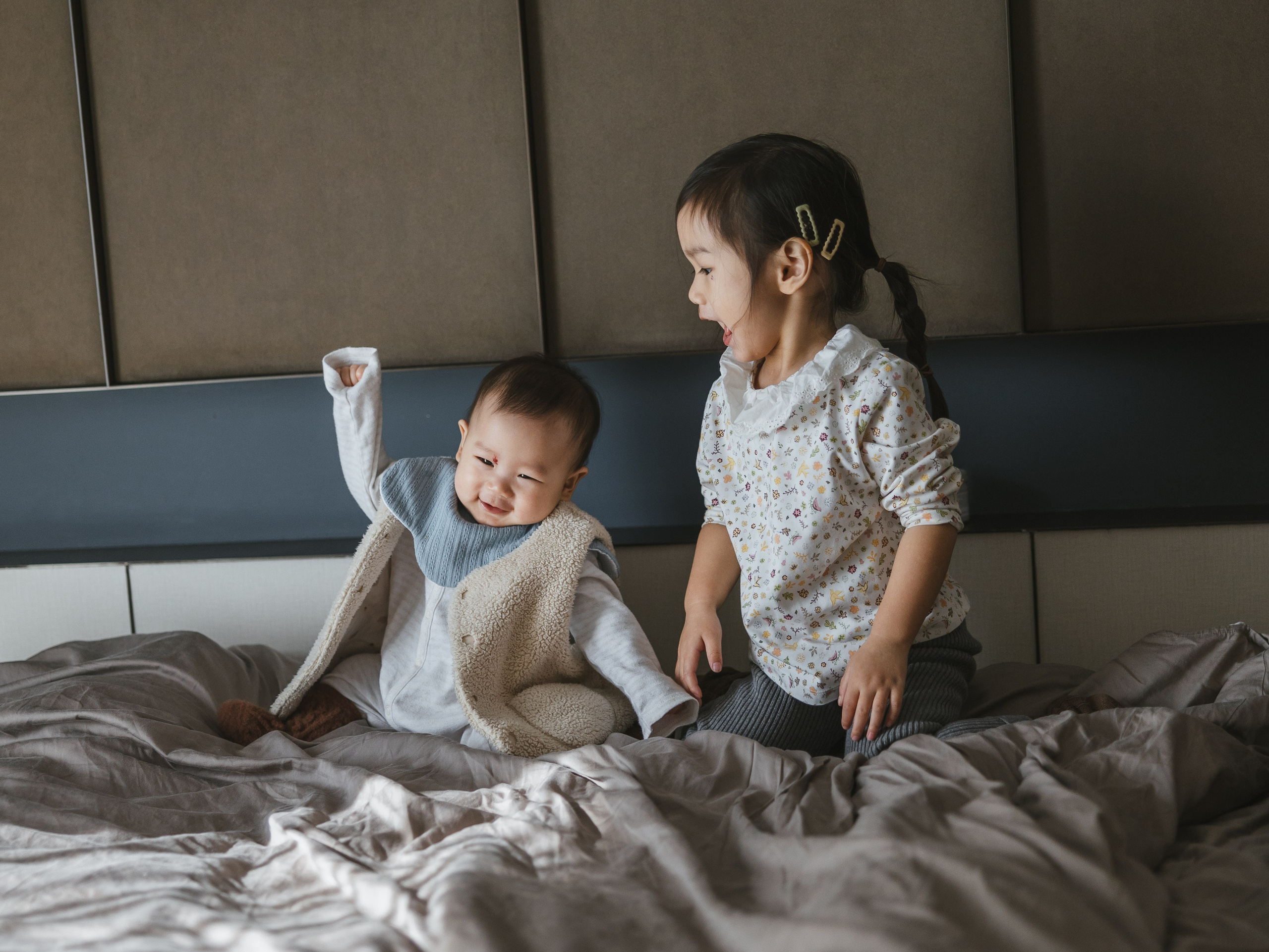 Family photograph in Shanghai. Shanghai Family Photographer Dora