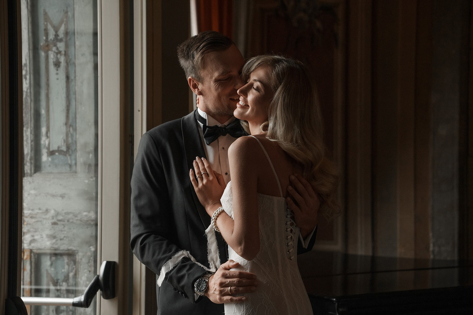 Diana + Chris. Wedding Photography Across Europe