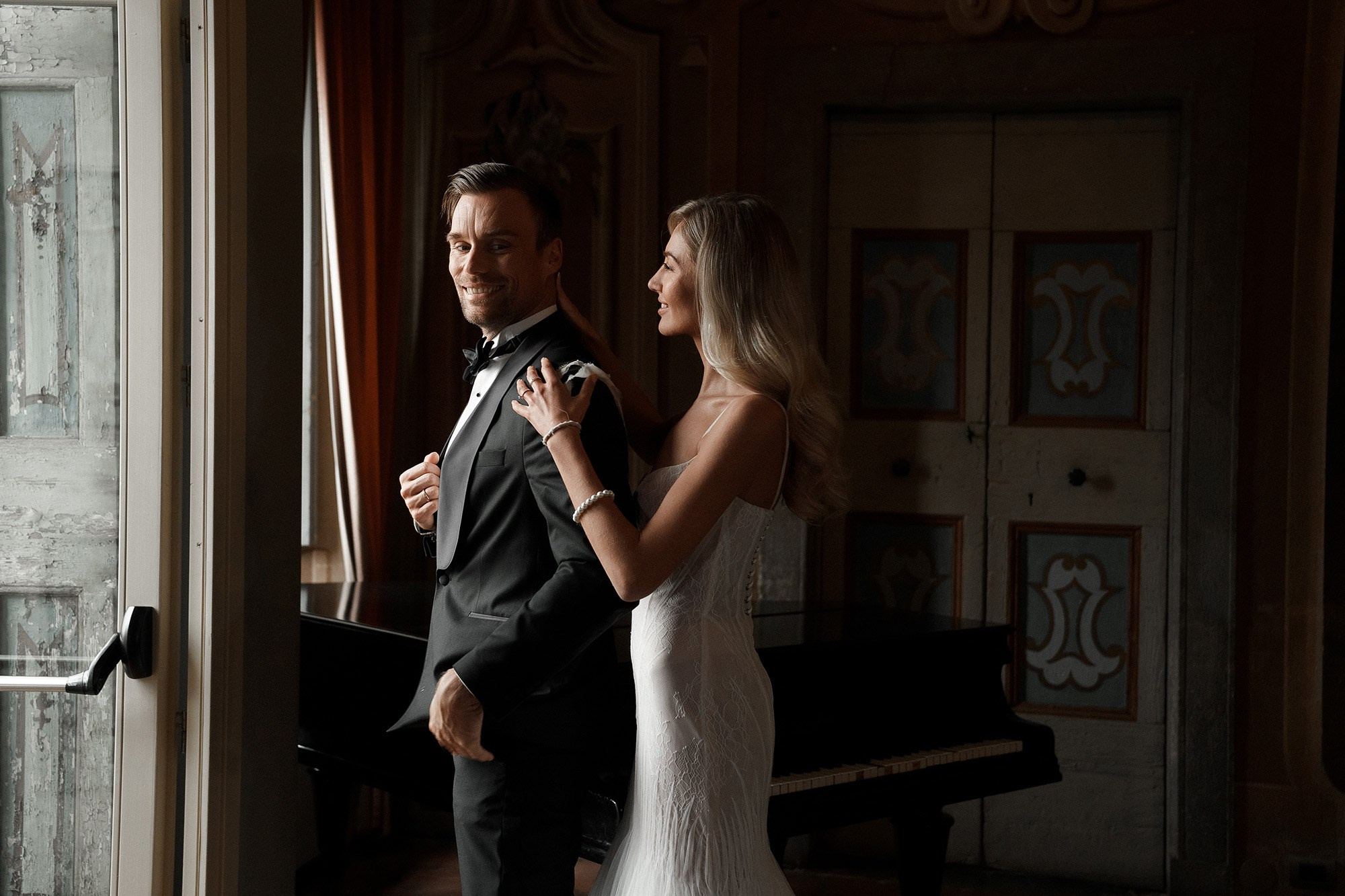 Diana + Chris. Wedding Photography Across Europe