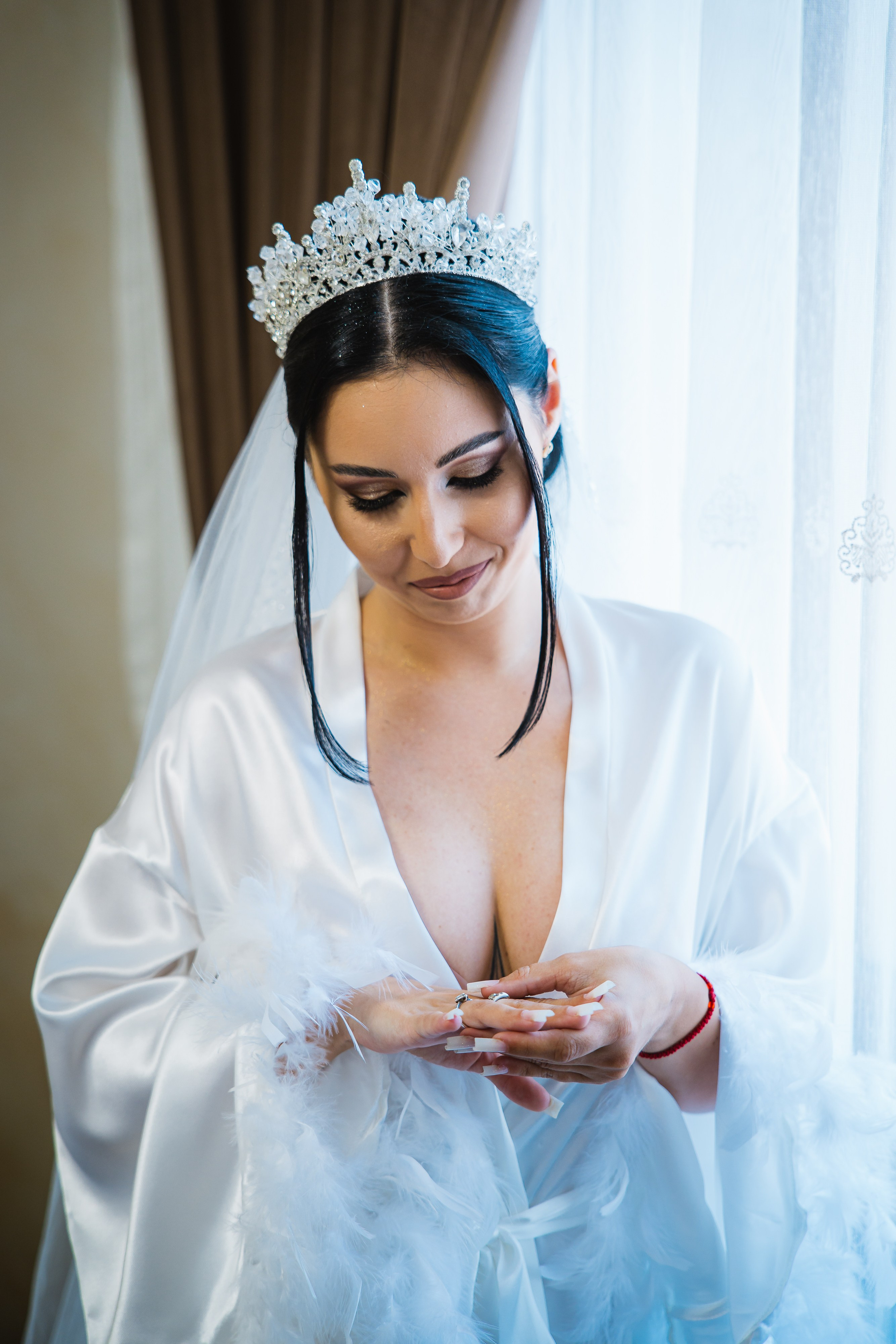 Bella & Adi. Foto Studio — Fotograf de evenimente, nunti, botezuri, portrete