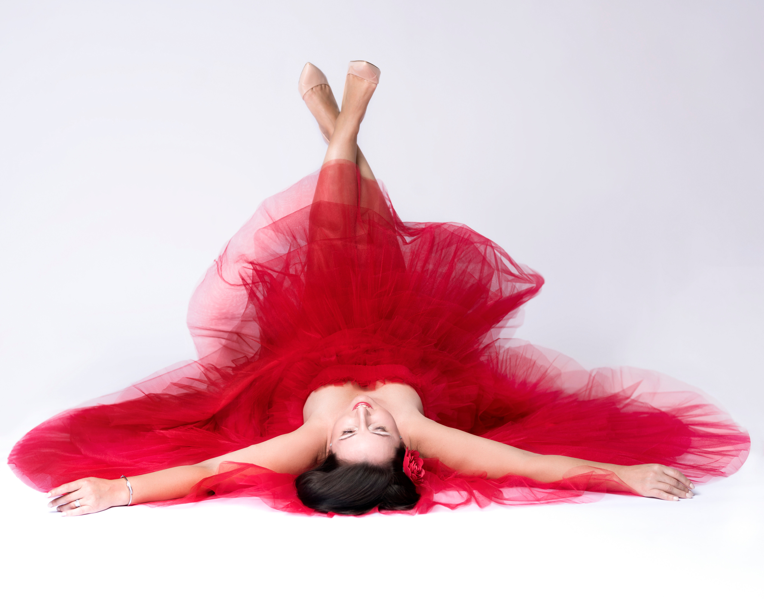 Beautiful dresses for rent. Portrait, kids and family photographer in Wesley Chapel Alina Alice Osipova