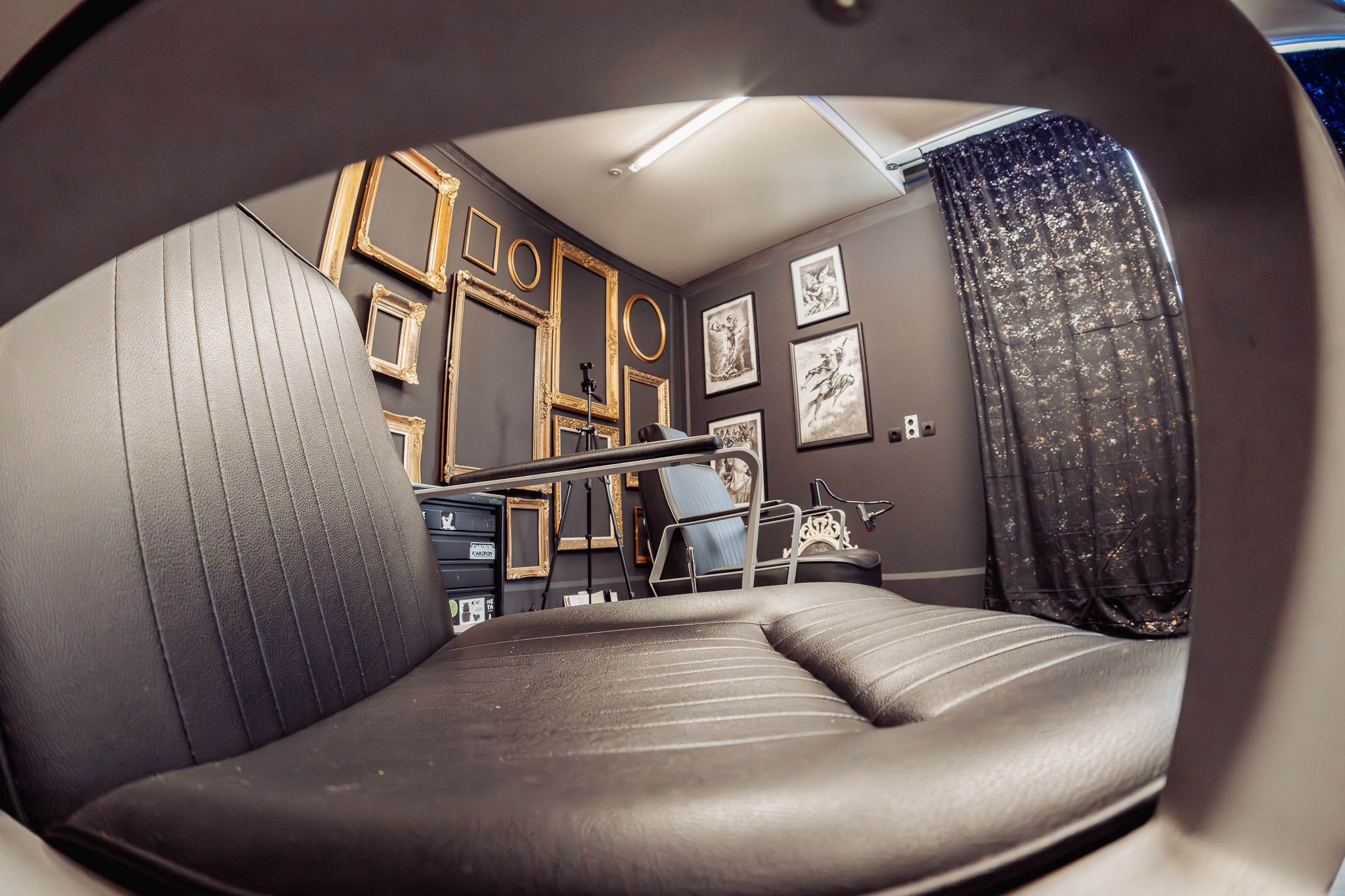 Photographe événement Ouverture salon de tatouage à Vilvoorde | Essence of Memories. Fotograf Roman Bruxelles & Brussels — Botez, Nunta, Evenimente, Sedinte foto | Essence of Memories