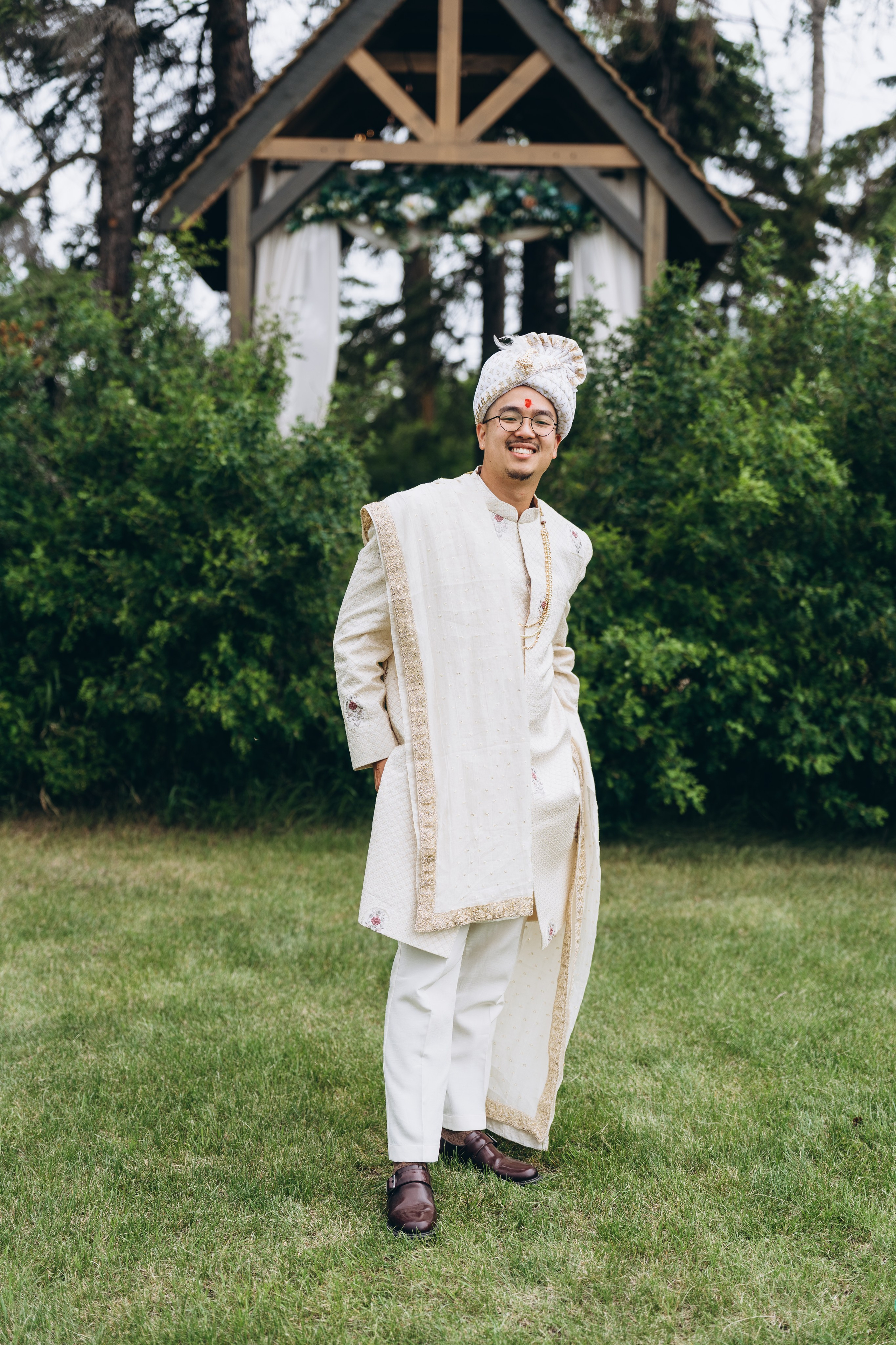 Jackie & Bindi. Calgary Wedding & Lifestyle Photographer — Yevhen Polishchuk