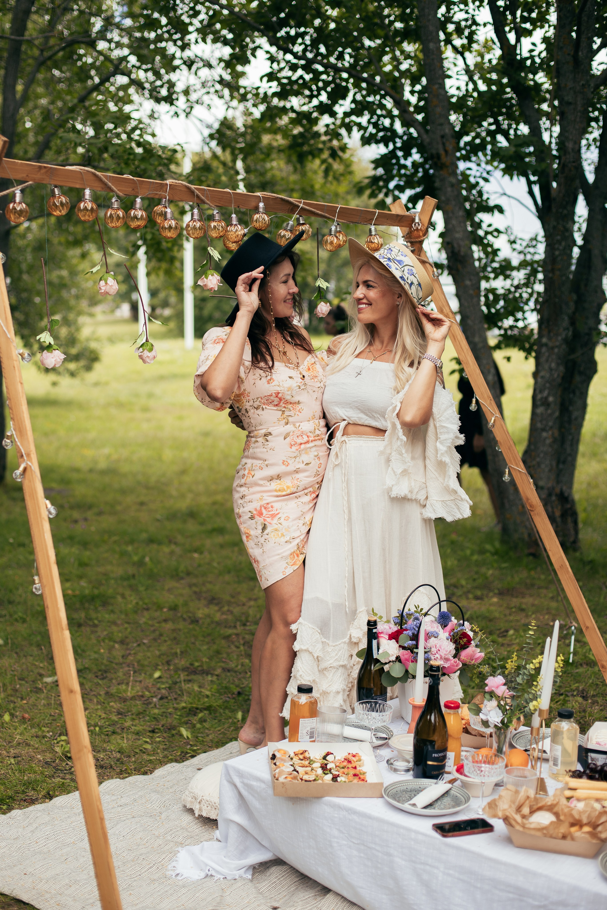 Пикник с девчонками. Главная