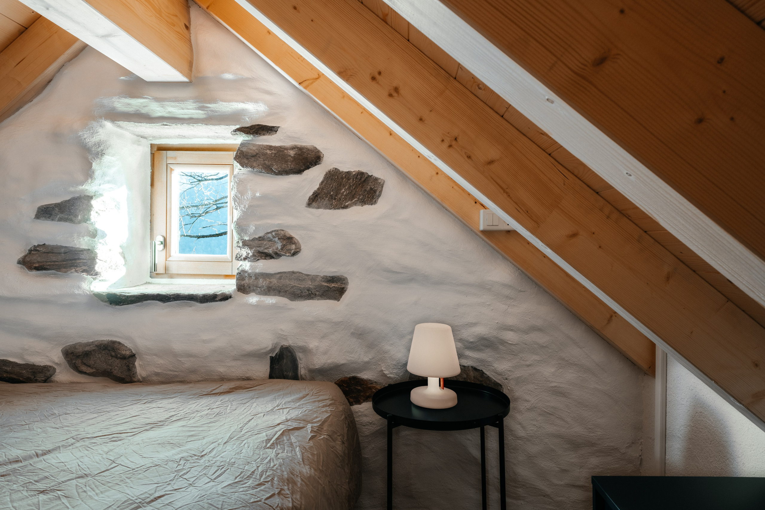 Rustico, VAL RESA, TICINO. Hallo! Ich bin Elena und arbeite als Immobilienfotografin