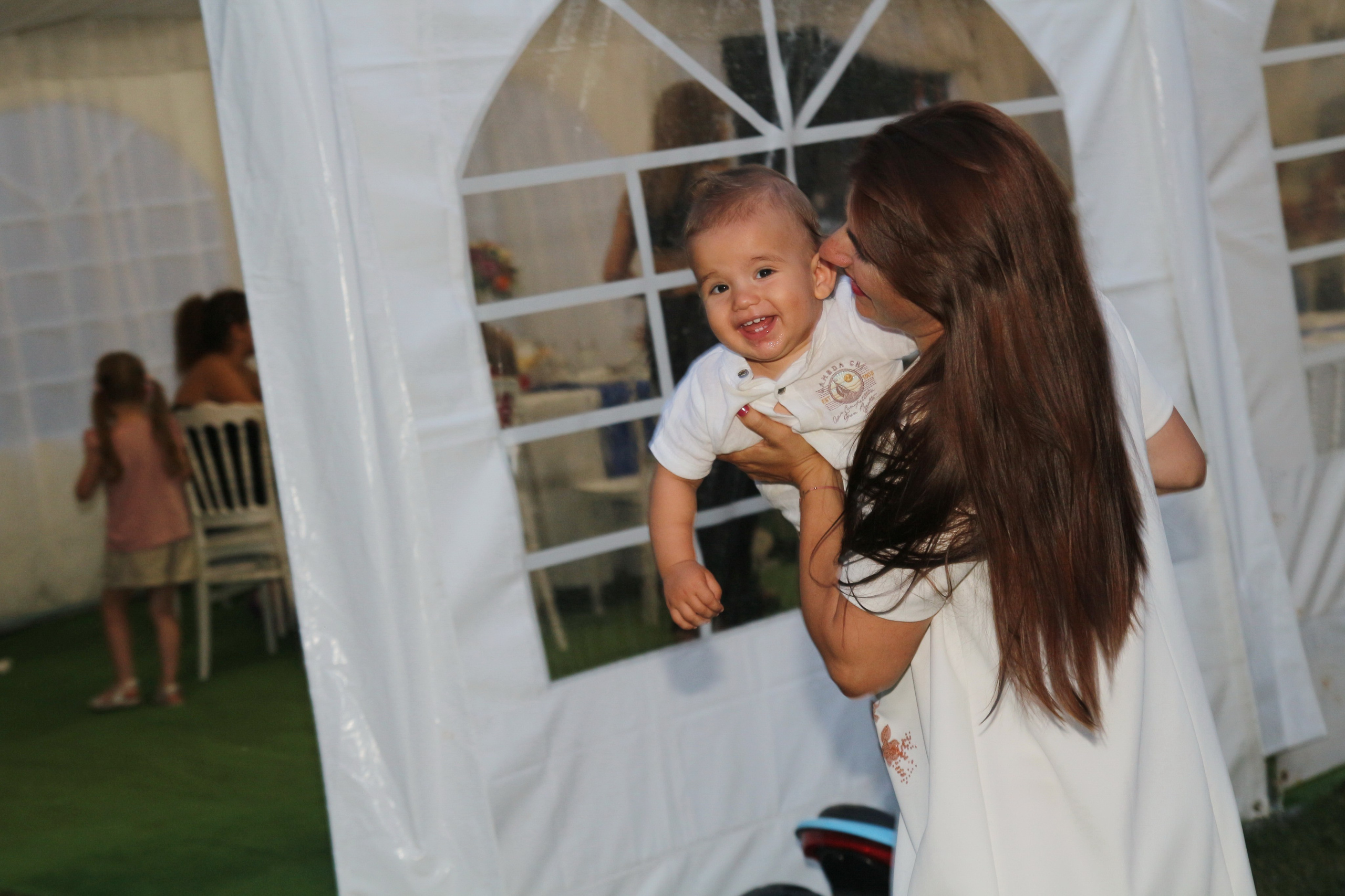 BYZO MEDIA. PETRU BYZO - family and children photographer in ROMANIA