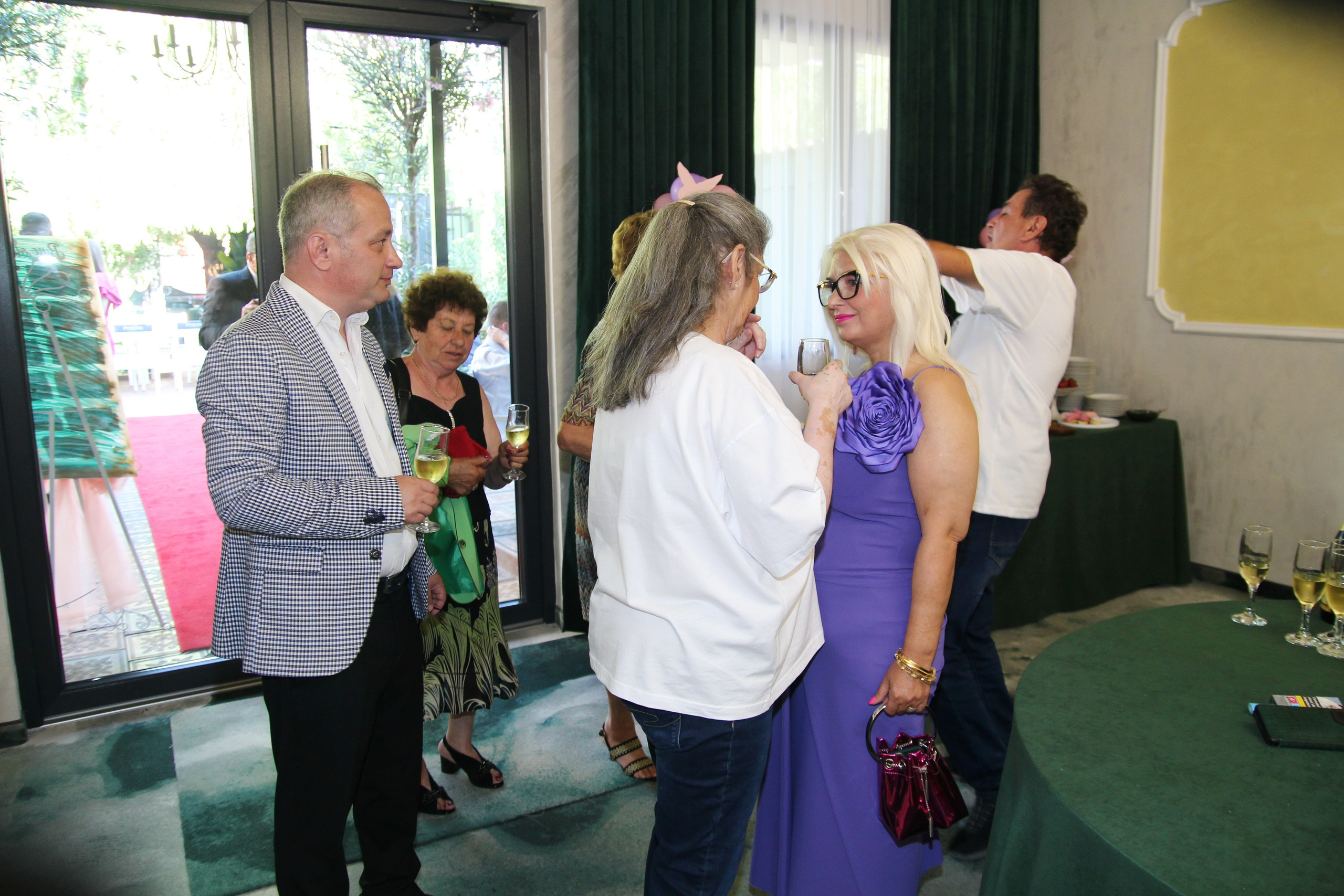 BYZO MEDIA. PETRU BYZO - family and children photographer in ROMANIA