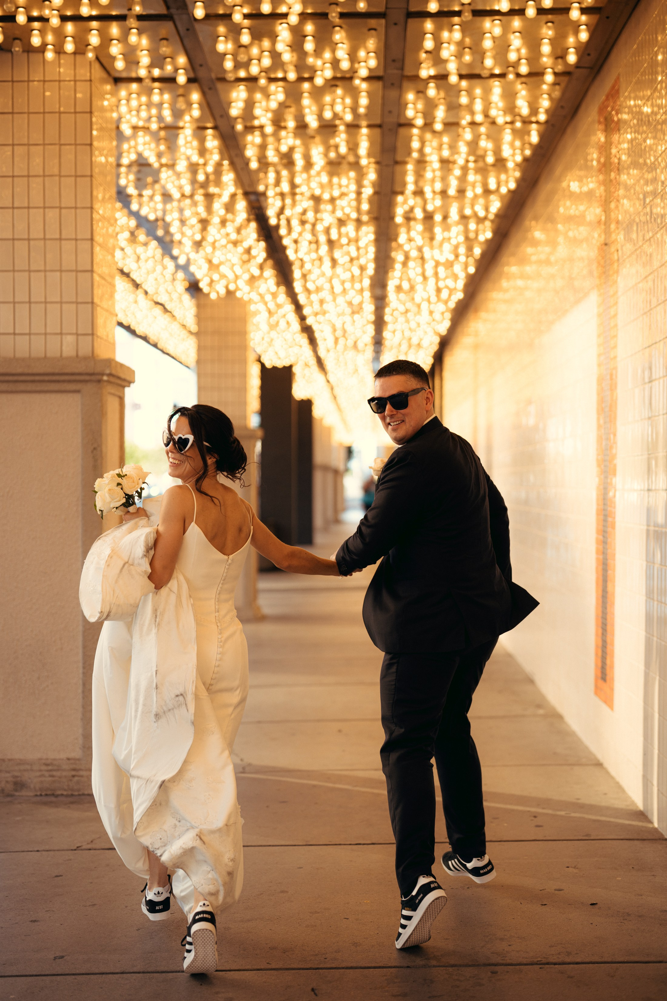 Lara&Dan. Wedding & elopement photographer Viktoriya Kravtsov. Las Vegas