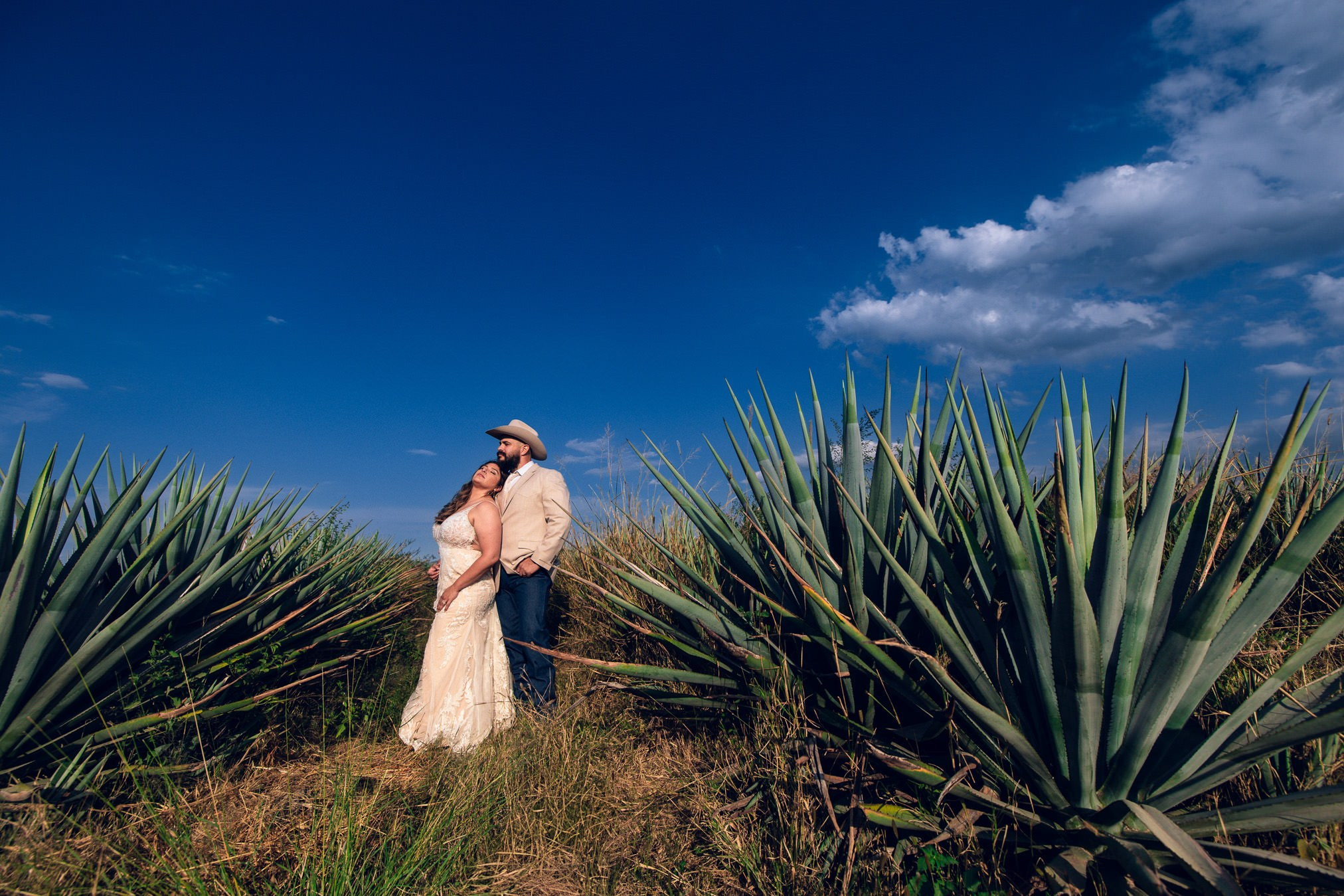 Aguascalientes / Jalisco Trash The Dress Viviana y Jesse. Estudio de fotografia en Tijuana