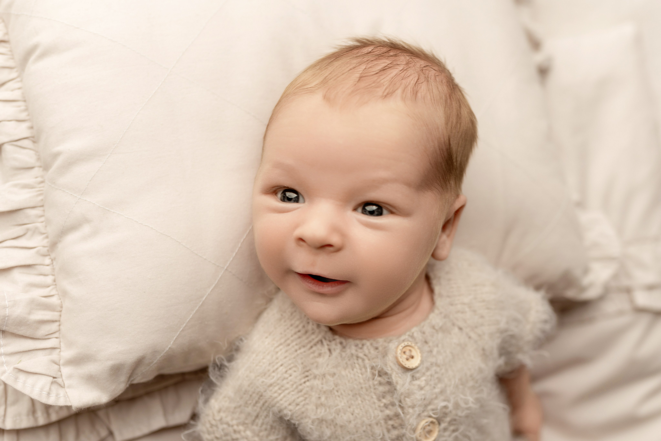 Esu Aleksandra naujagimių ir kudikių fotografė iš Vilniaus