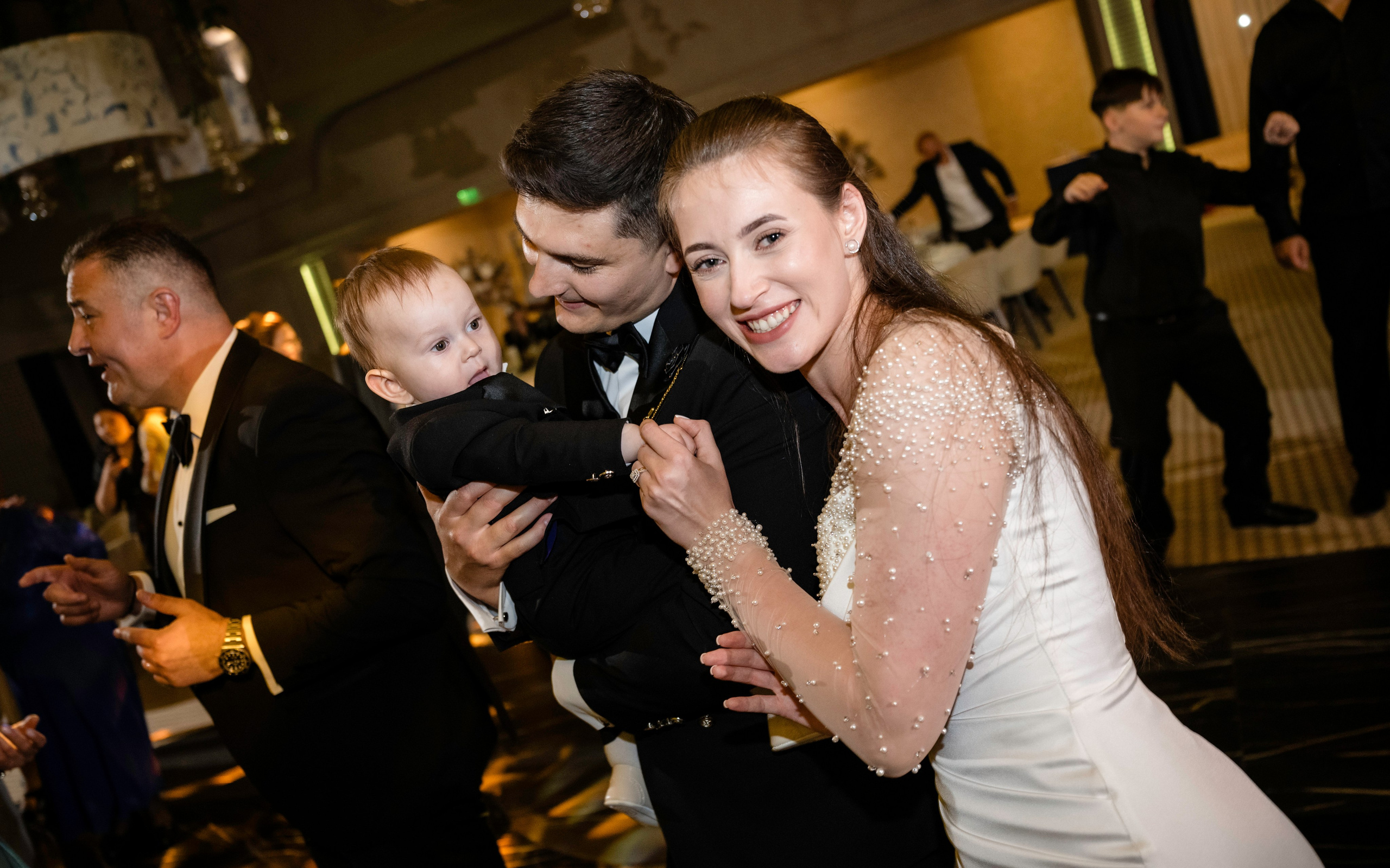🤎 Alexandra & Marius - Wedding Day Preview. Wedding & Family Photographer