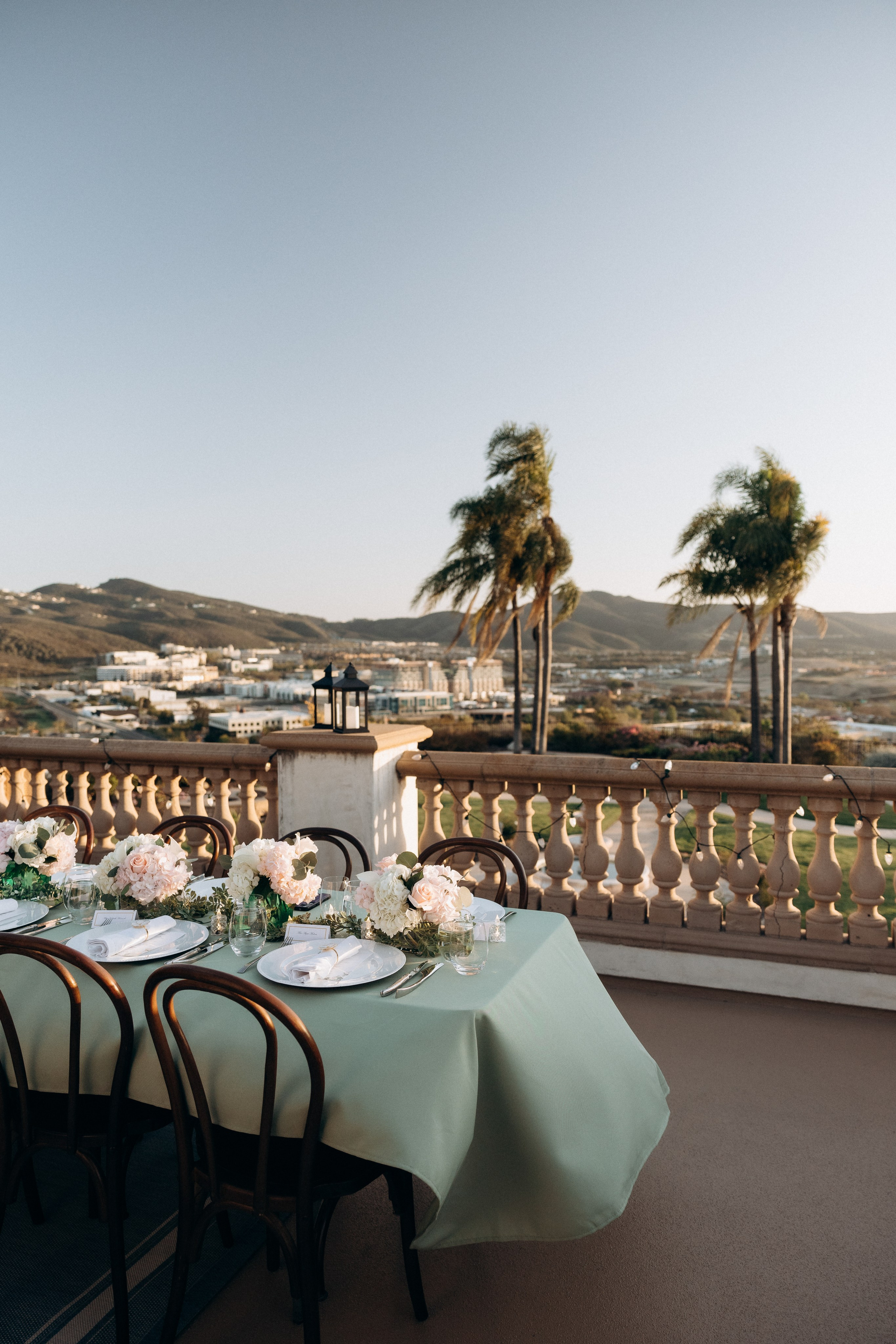 Welcome Diner. Wedding and family photographer San Diego