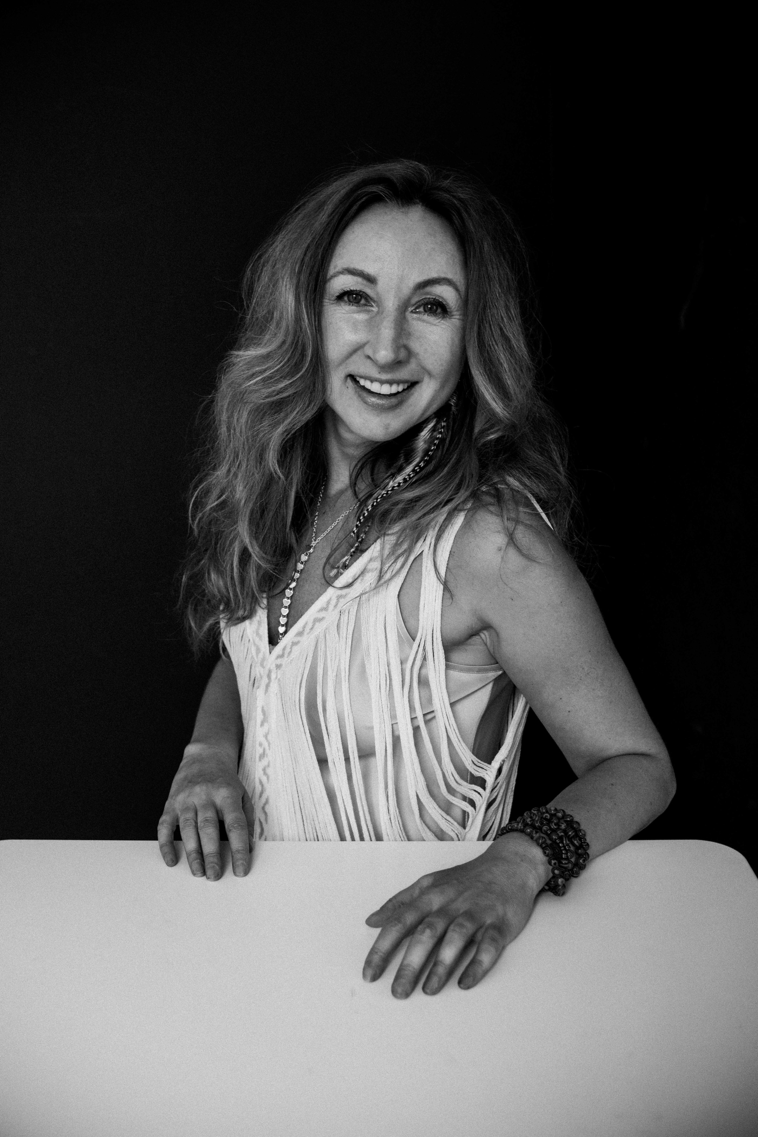 K. Rawnoir- Portrait photography by Daria Paliy.Timeless black&white portraits of women in NYC area