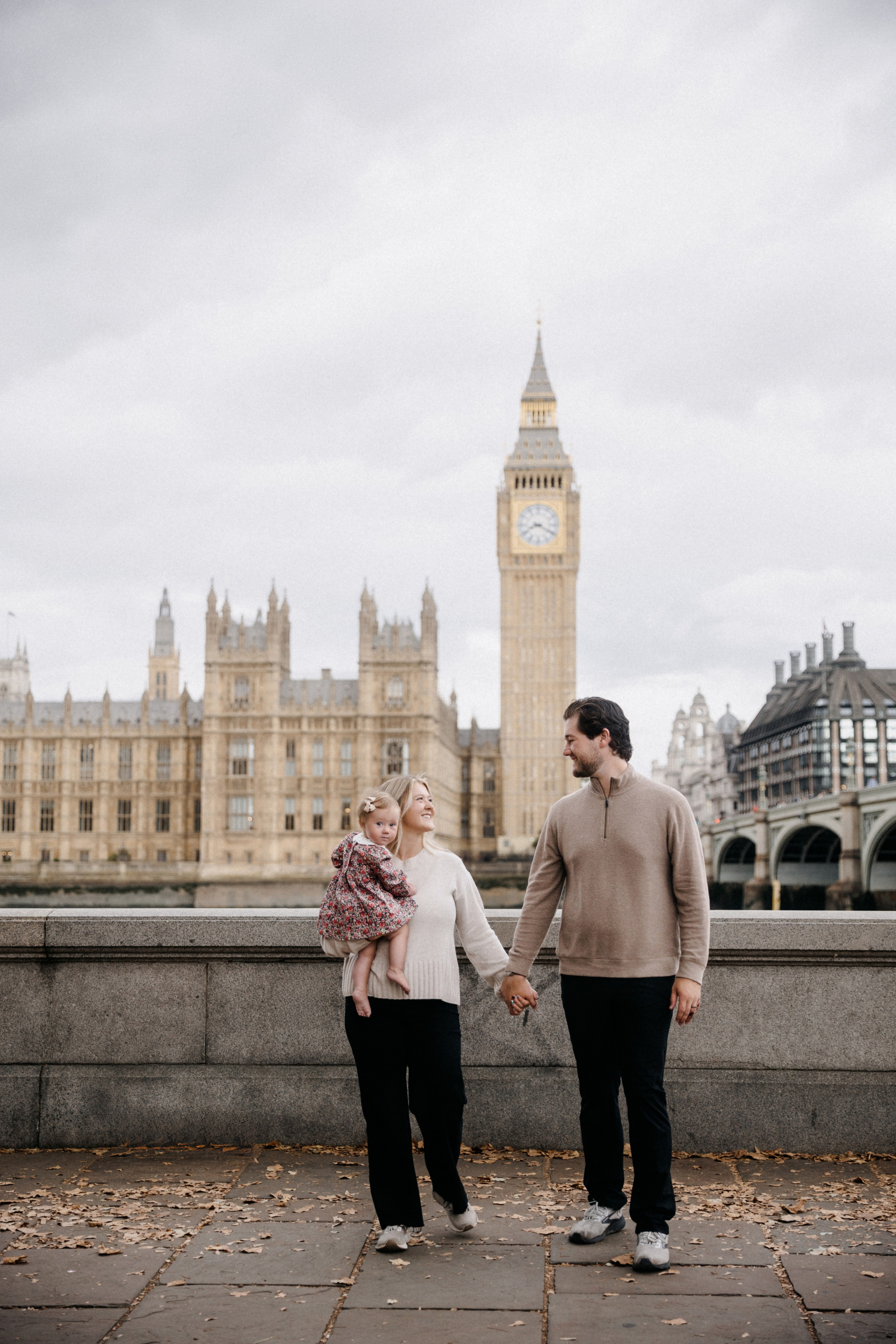 Family Photoshoot at Westminster. LondonPhotoStory — Vacation Photographer in London