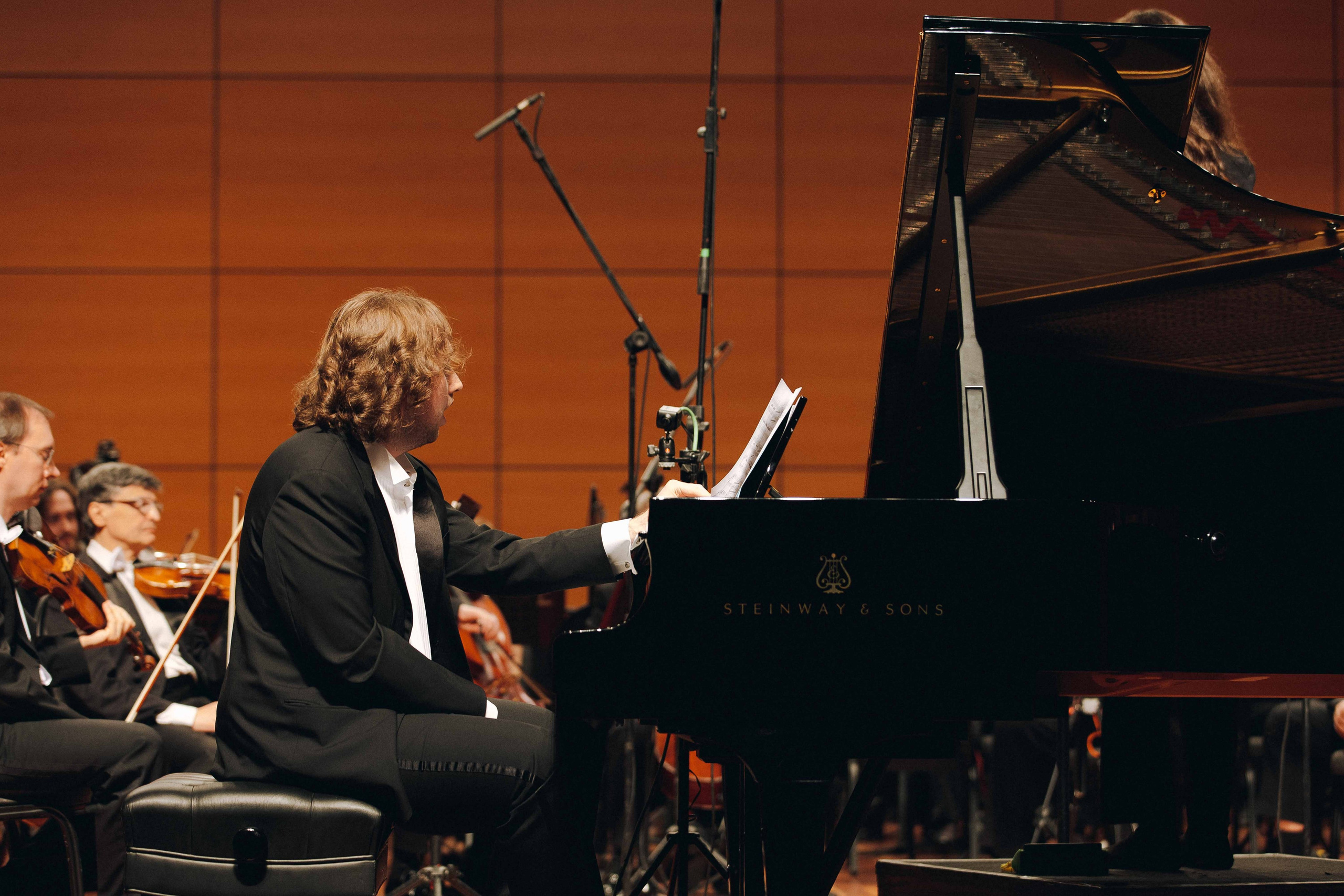 The Tchaikovsky Academic Grand Symphony Orchestra in Istanbul. Wedding&Event photographer Ismail Rzayev in Baku