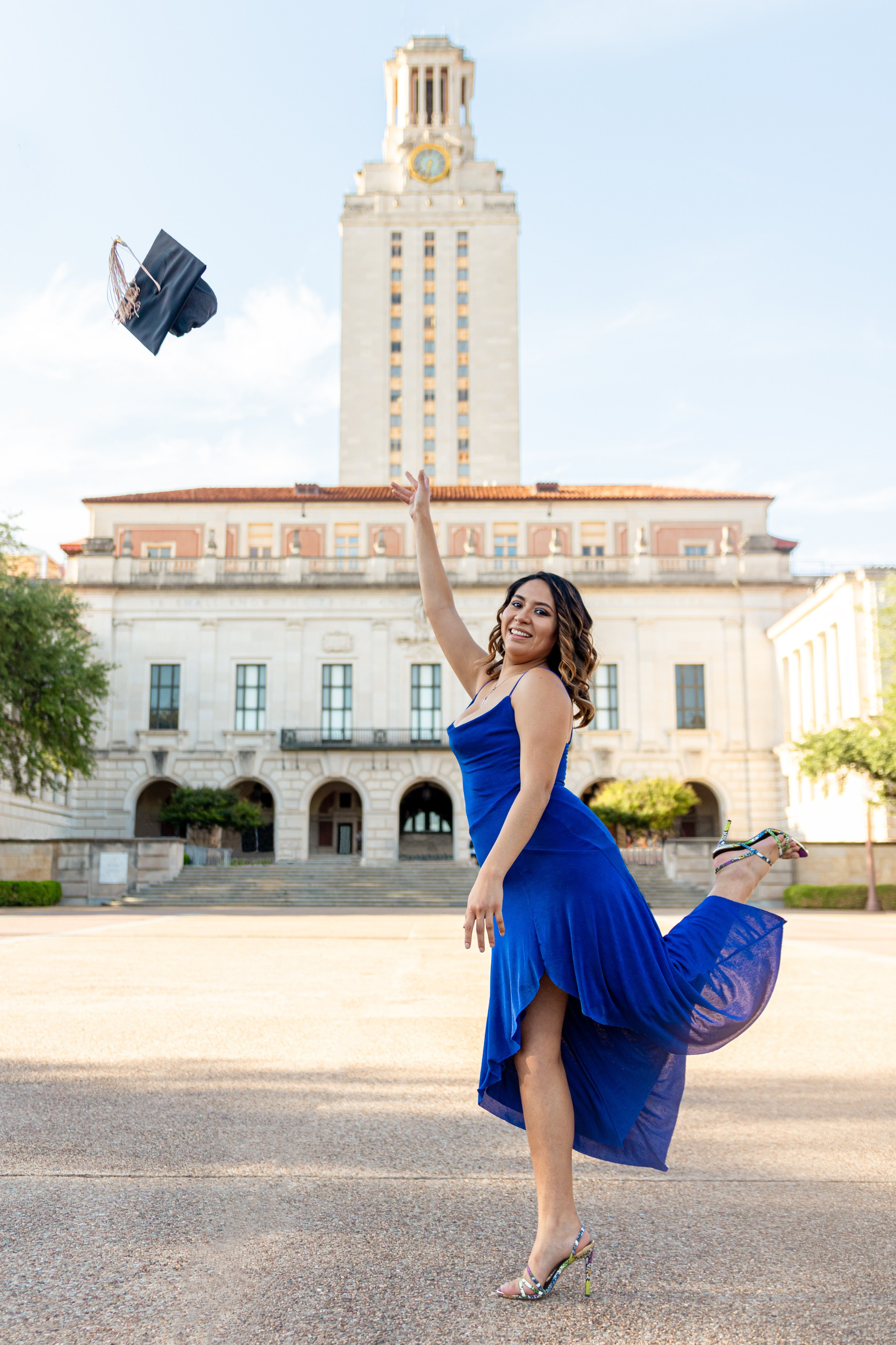 Alexa’s senior photoshoot at the University of Texas Austin