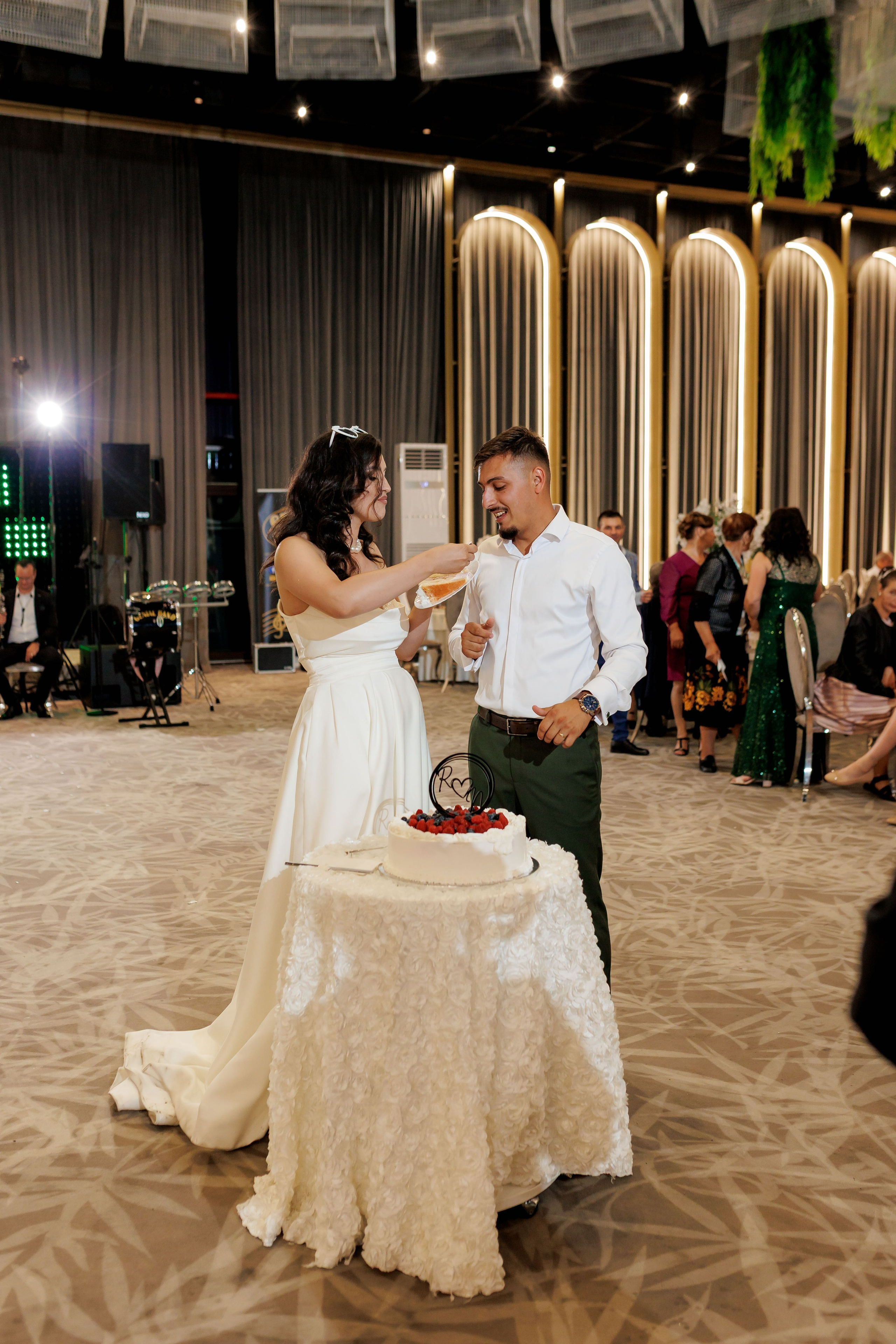 Nunta Nicoleta & Răzvan | Fotografie & Videografie Profesională. Servicii foto-video profesionale, pentru momente de neuitat