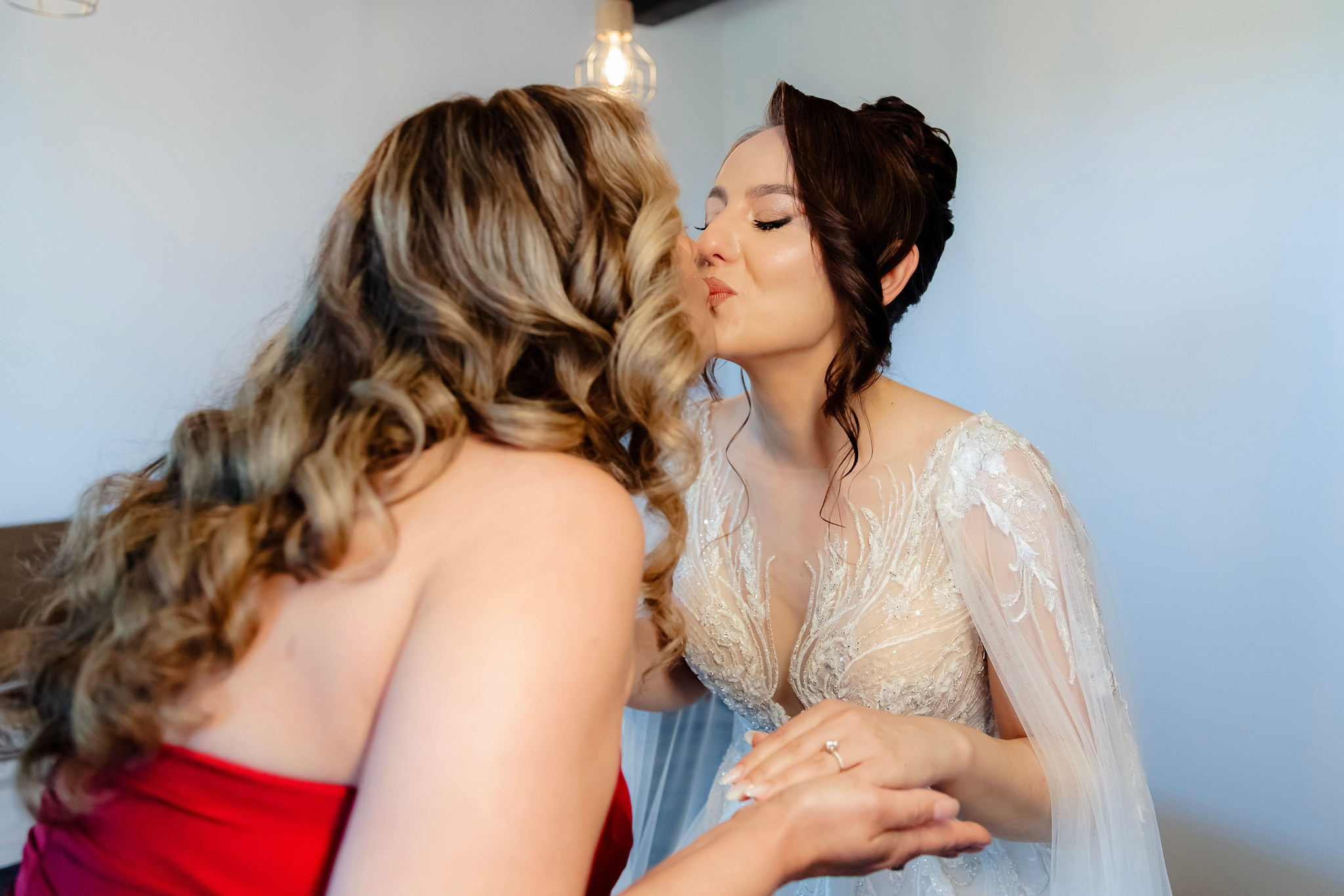 Ioana & Ionuț | Nuntă de poveste la Păstrăvăria Poiana din Mălini județul Suceava. Servicii foto-video profesionale, pentru momente de neuitat