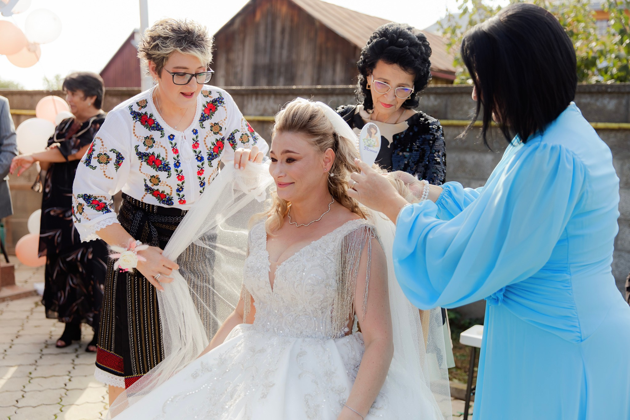 Mihai & Oana. Servicii foto-video profesionale, pentru momente de neuitat