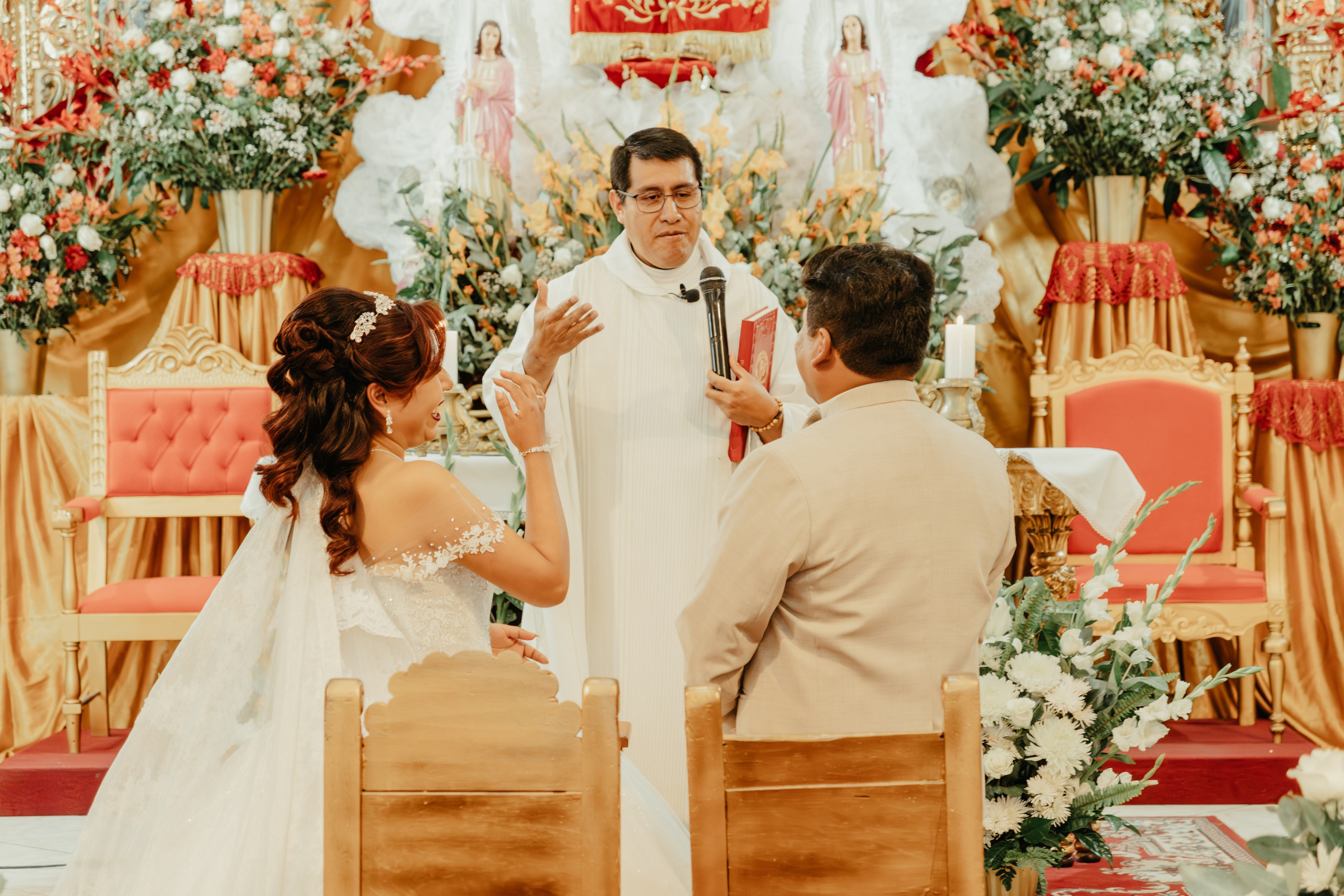 VANESSA + FRANKLIN BODA RELIGIOSA. Studio KVTA | Fotografía y Video de Bodas en Arequipa