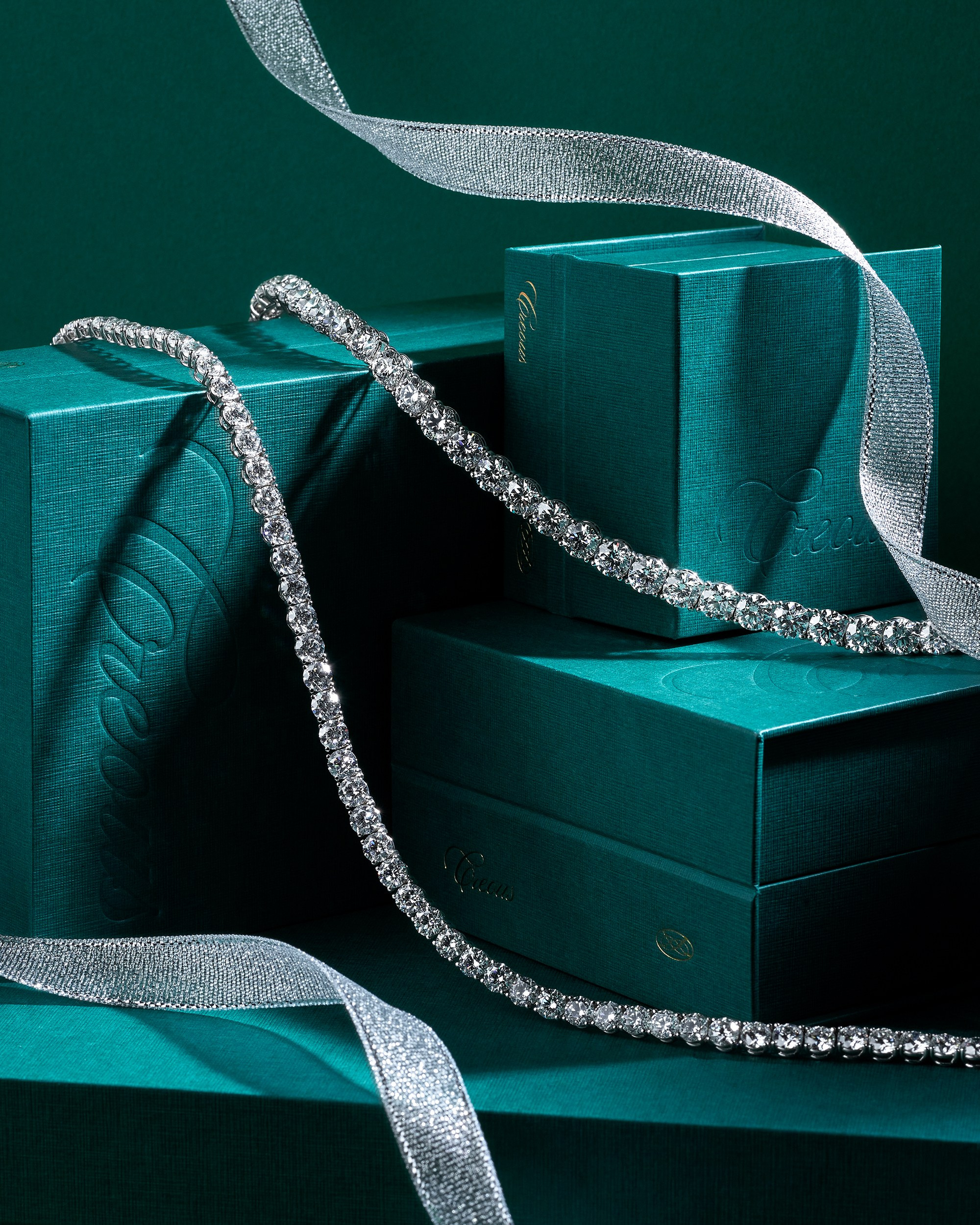 JEWELLERY. Fashion and advertising photographer Alina Mikhalkovich Dubai