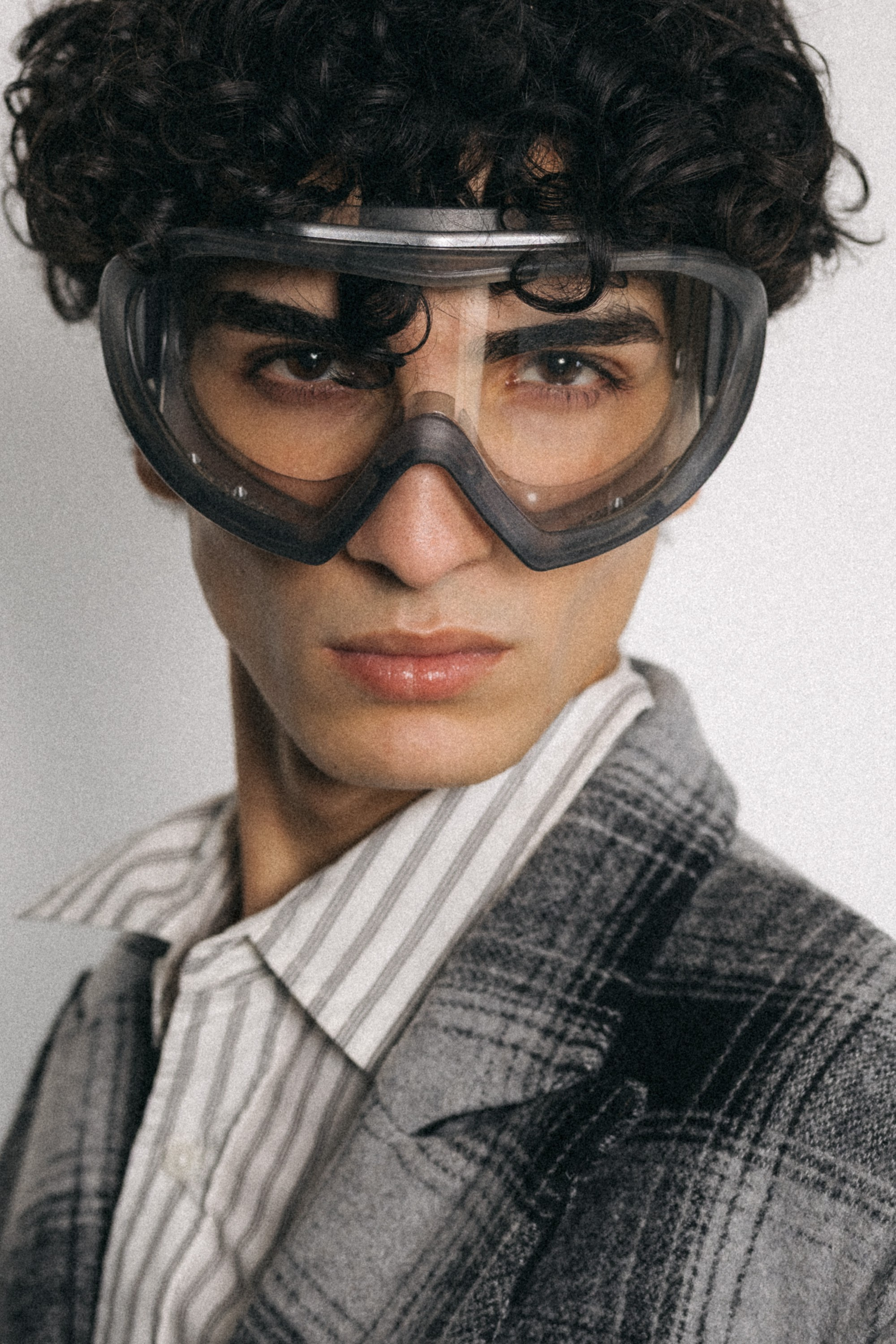 Editorial portfoliokuvaus ● Hristo. Valokuvaaja Lahti, Helsinki Elena Salonen