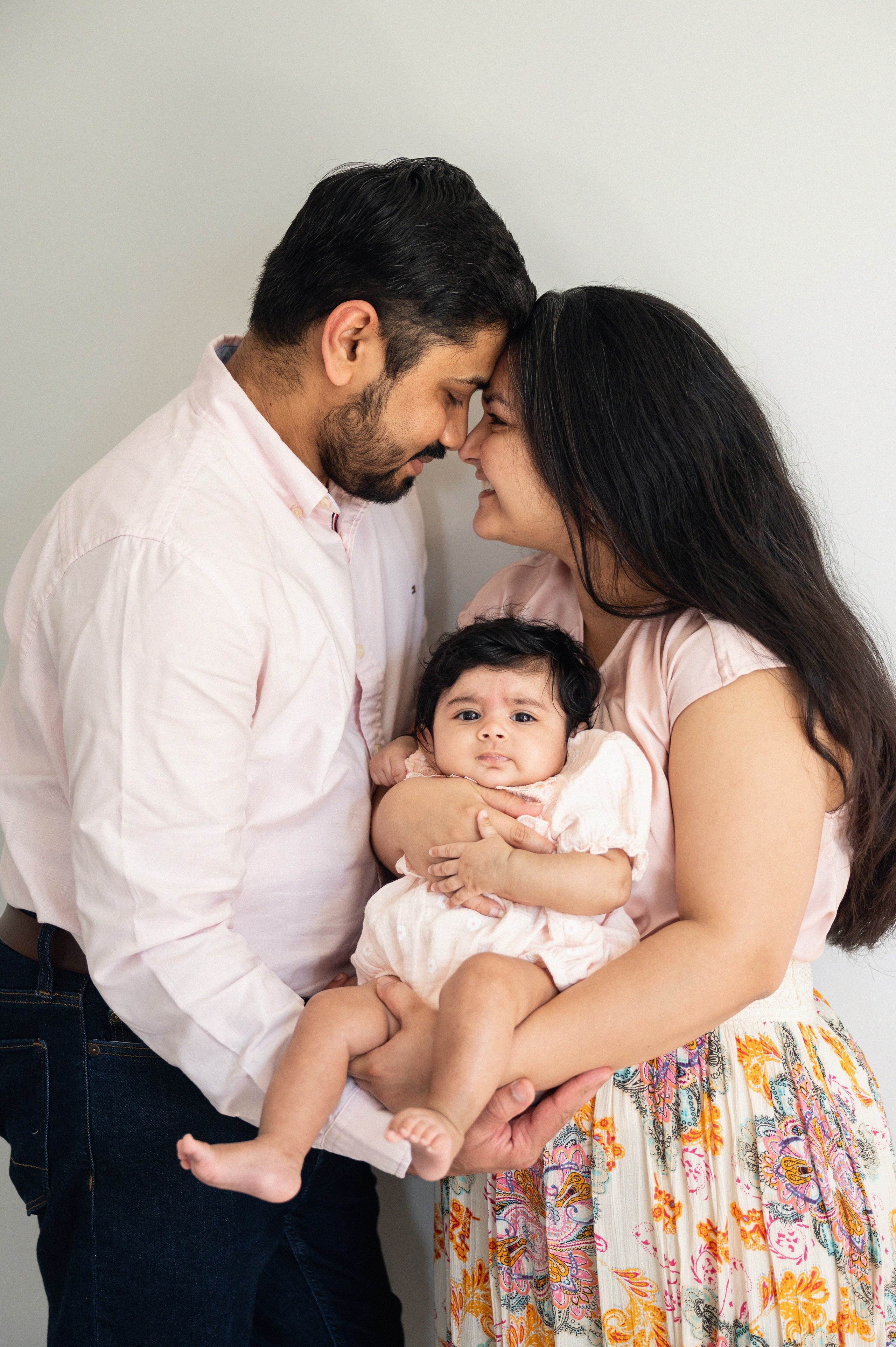 Lifestyle. In-home newborn photography Raleigh & area Katya Kulikova