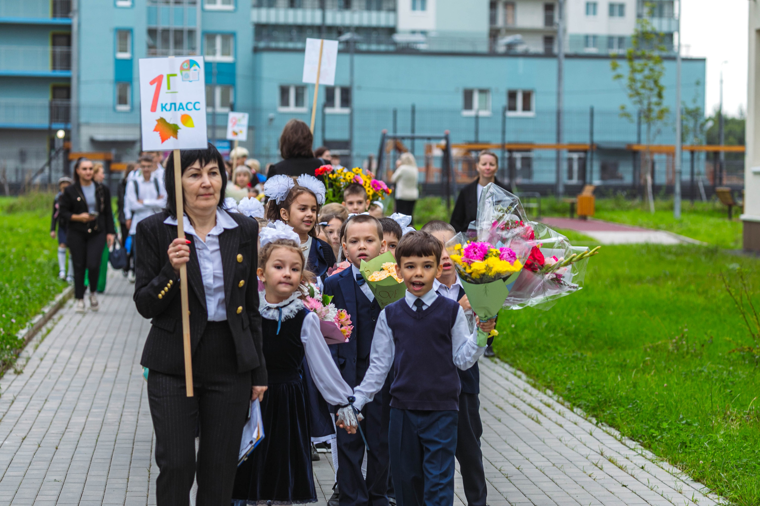 Репортаж открытие школы в Санки-Петербурге. Репортажный и концертный фотограф в Санкт-Петербурге Адмакина Дарья