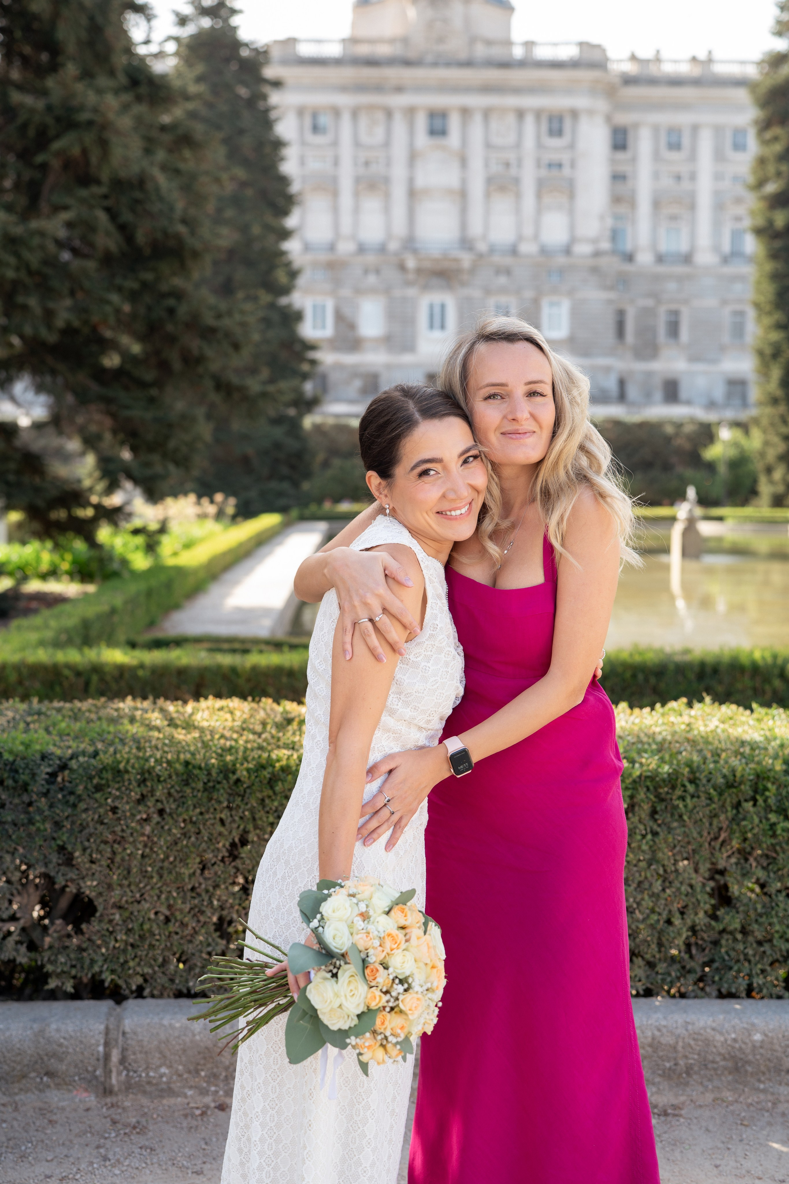 Elopement photoshoot in Madrid city centre. Fotógrafo en Madrid, España. Alyona Belyaninova