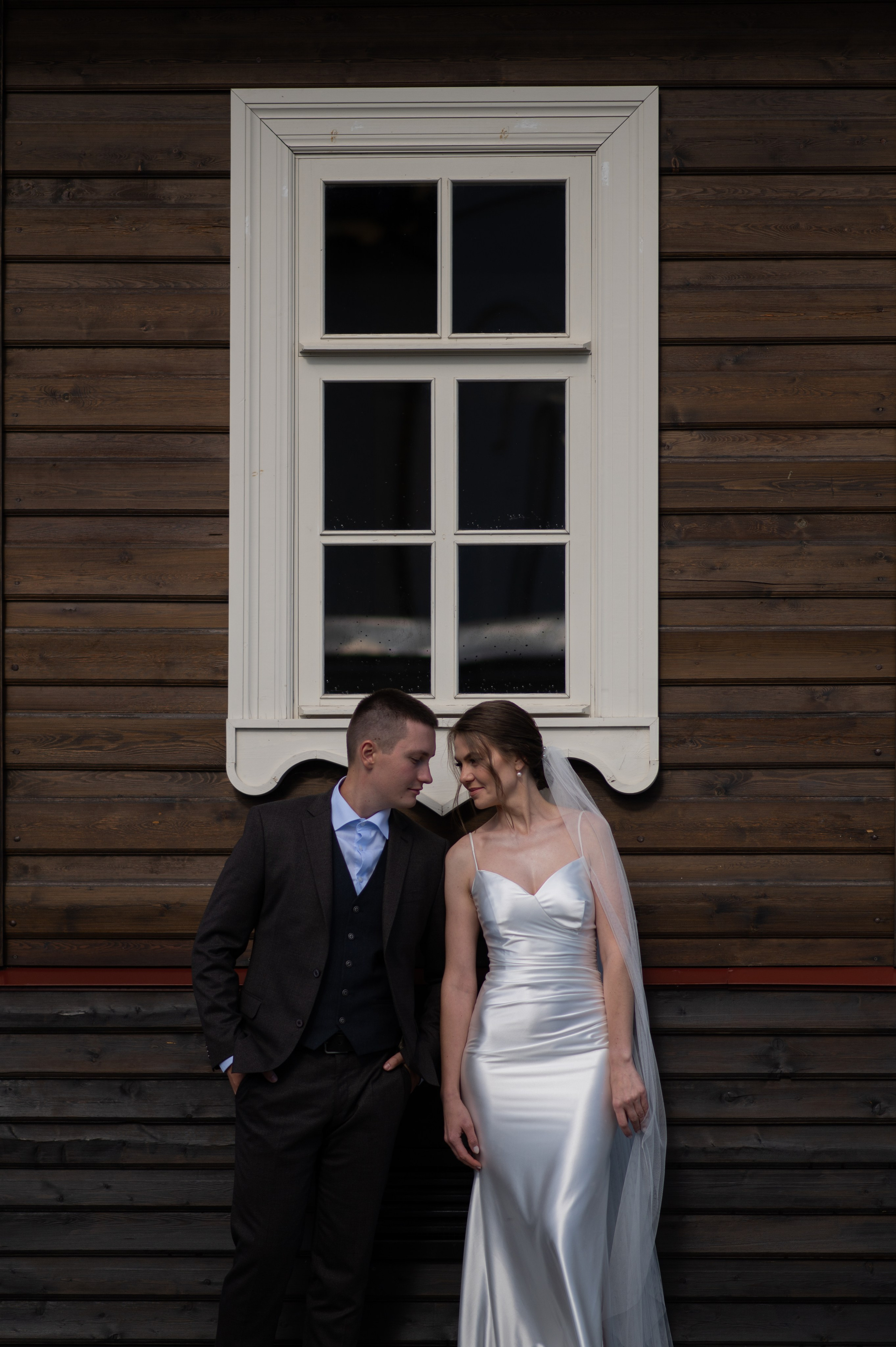 Light. Wedding and commercial photographer