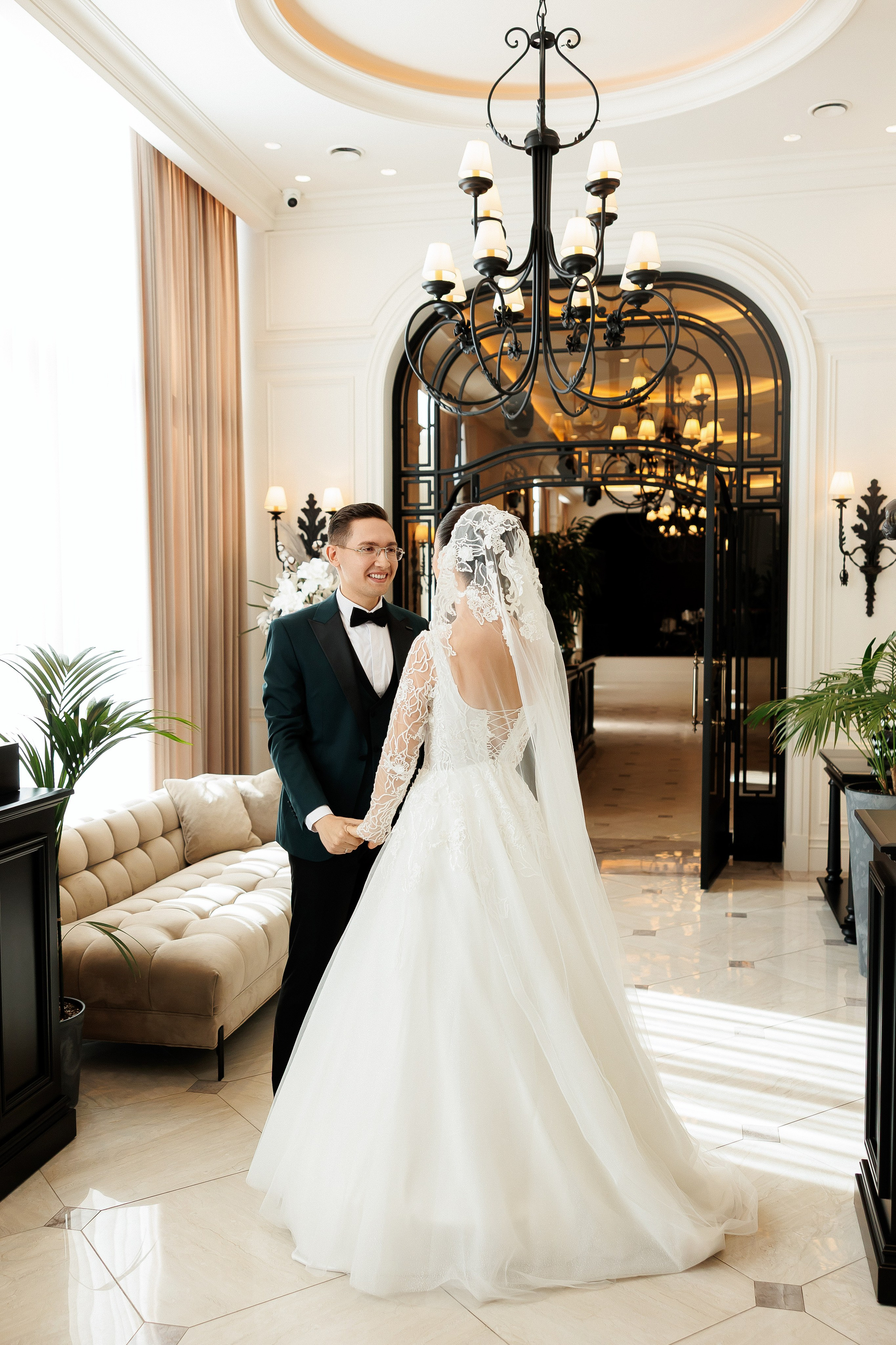 Serghei & Erica — Queen Residence. Servicii Foto și Video 067188353