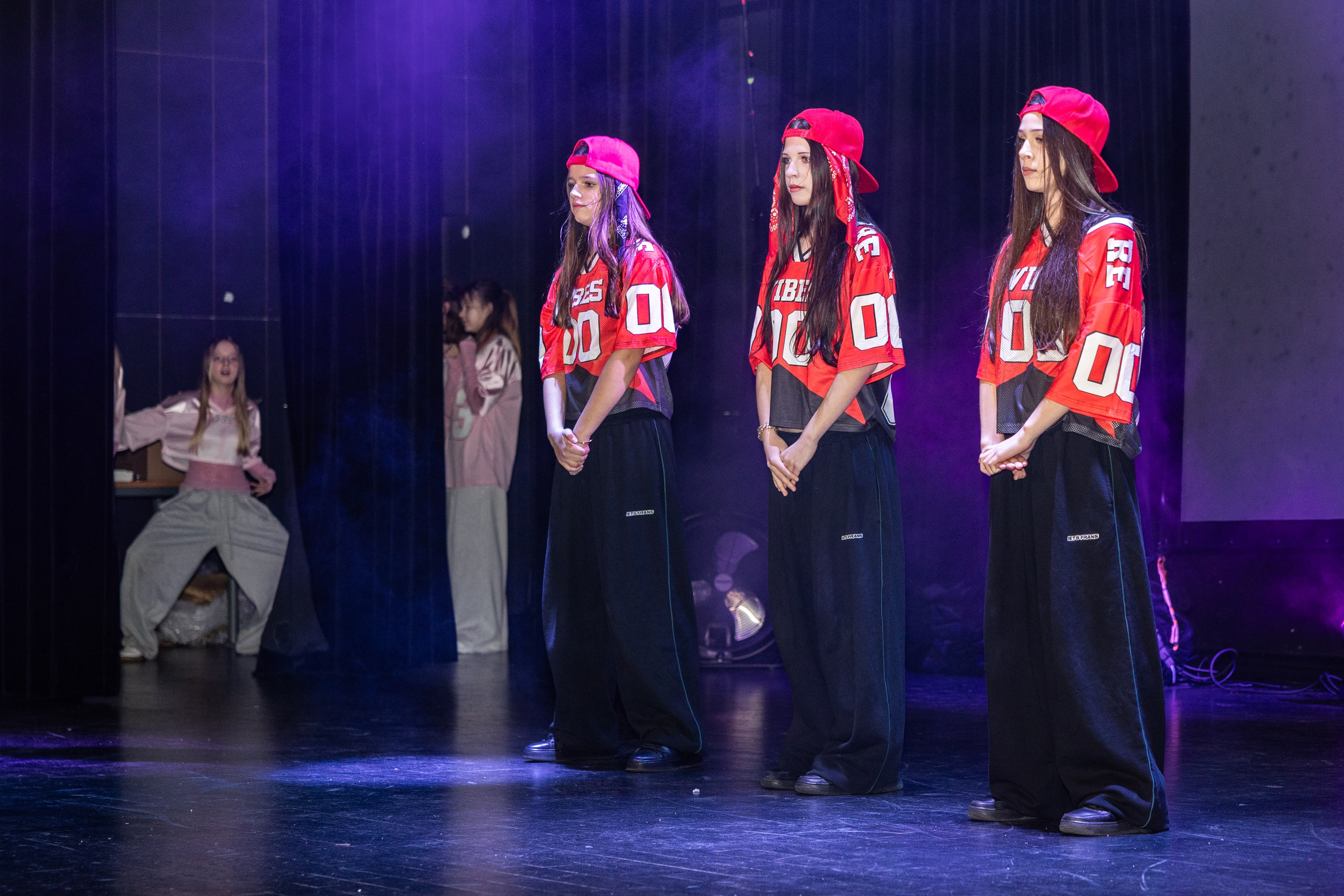 LEO DANCE SHOW WINTER 2025. Семейный и детский фотограф в Варшаве Мила Бобровская