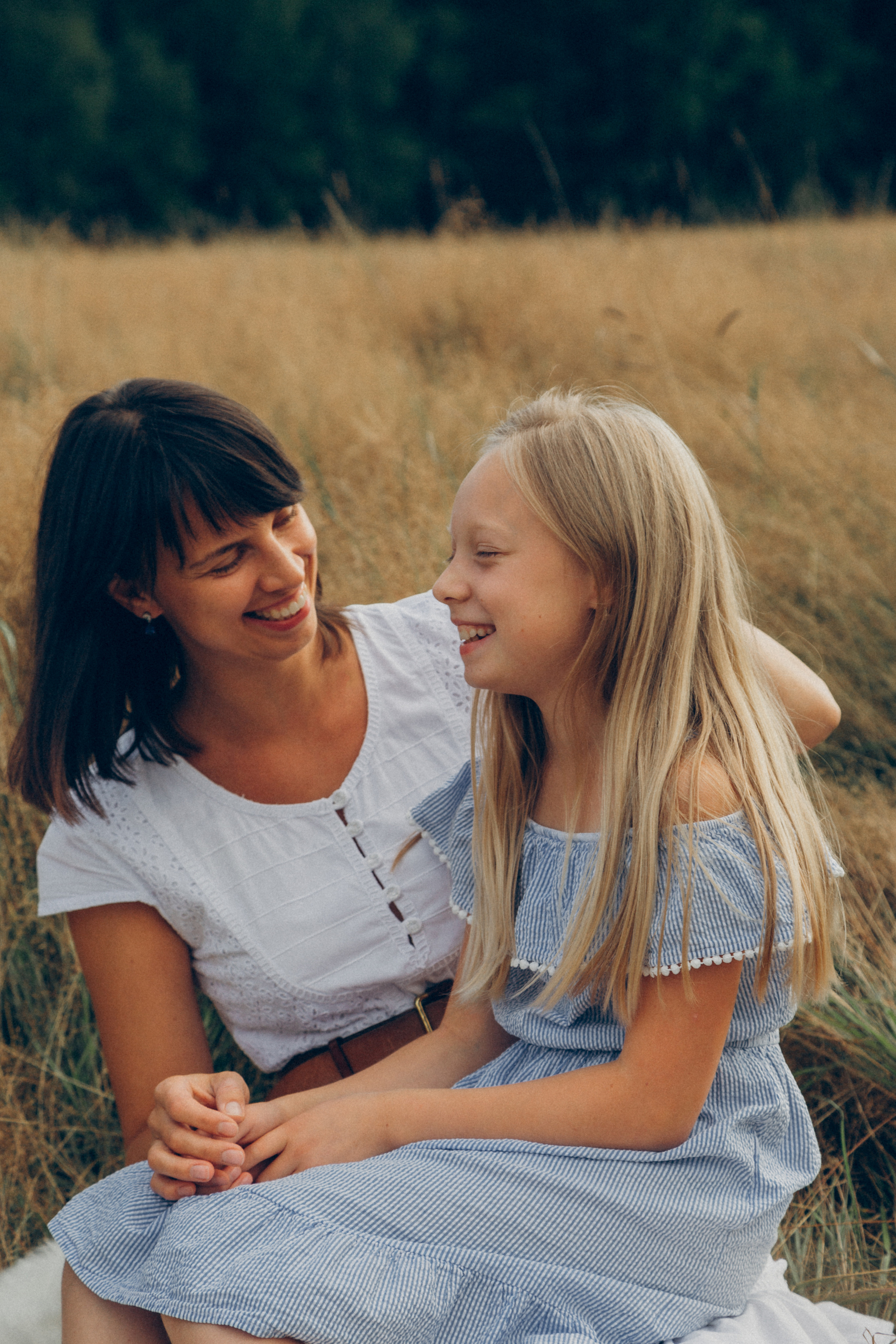 MAMA's LOVE. Family photographer in Stockholm Oksana Matviyiv