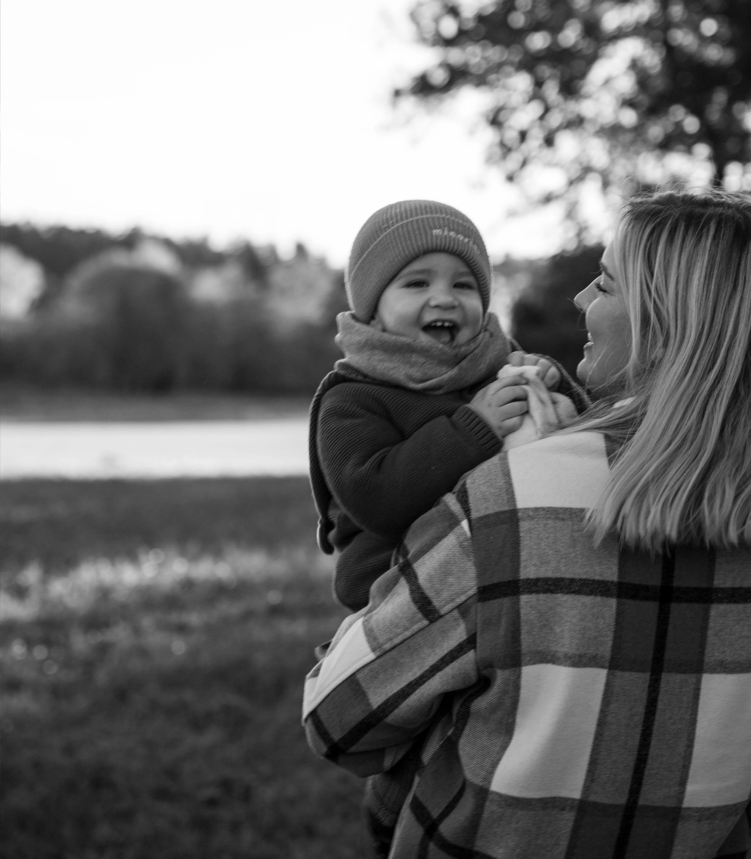 FILIPEK’s family. Family photographer in Stockholm Oksana Matviyiv