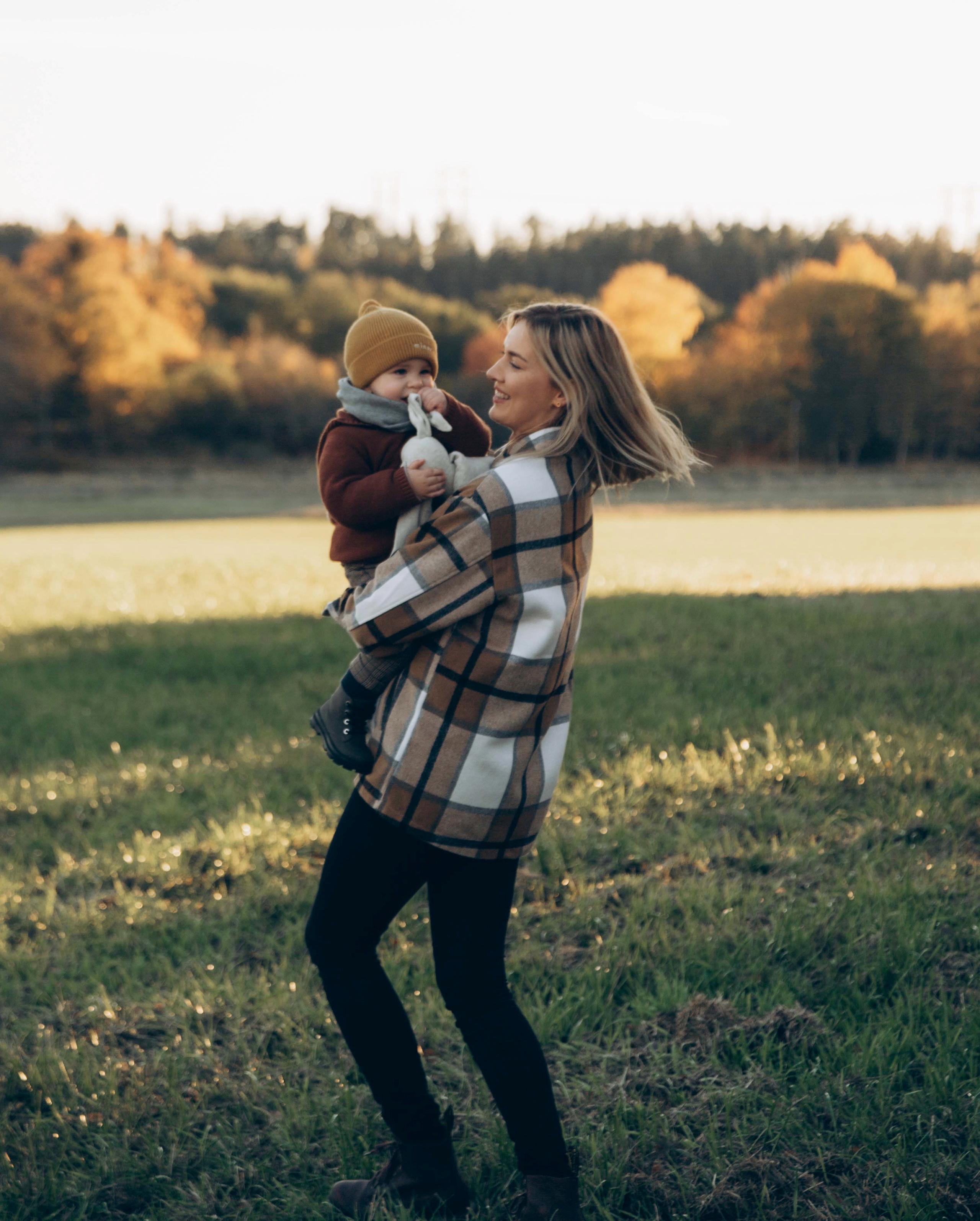 FILIPEK’s family. Family photographer in Stockholm Oksana Matviyiv