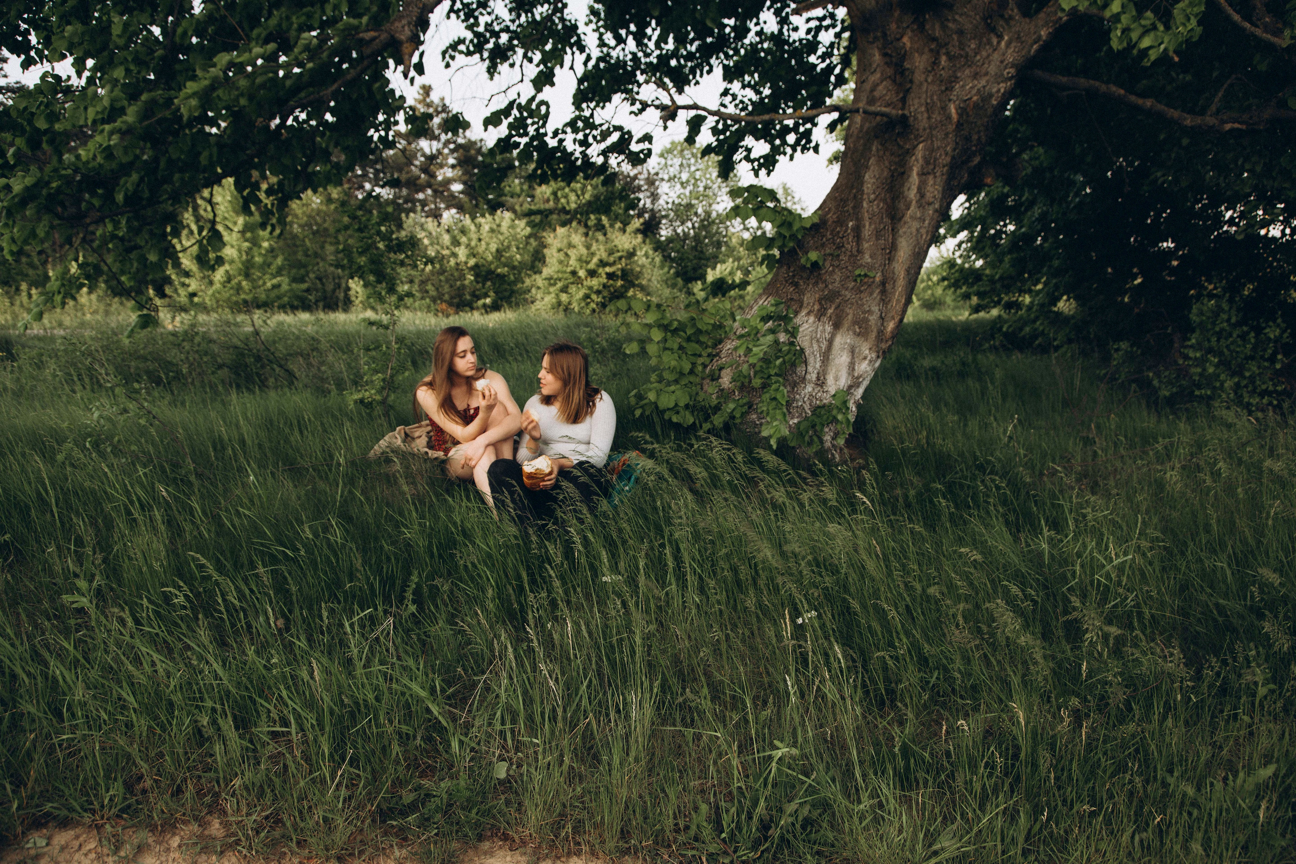 Sisters. Family photographer in Stockholm Oksana Matviyiv