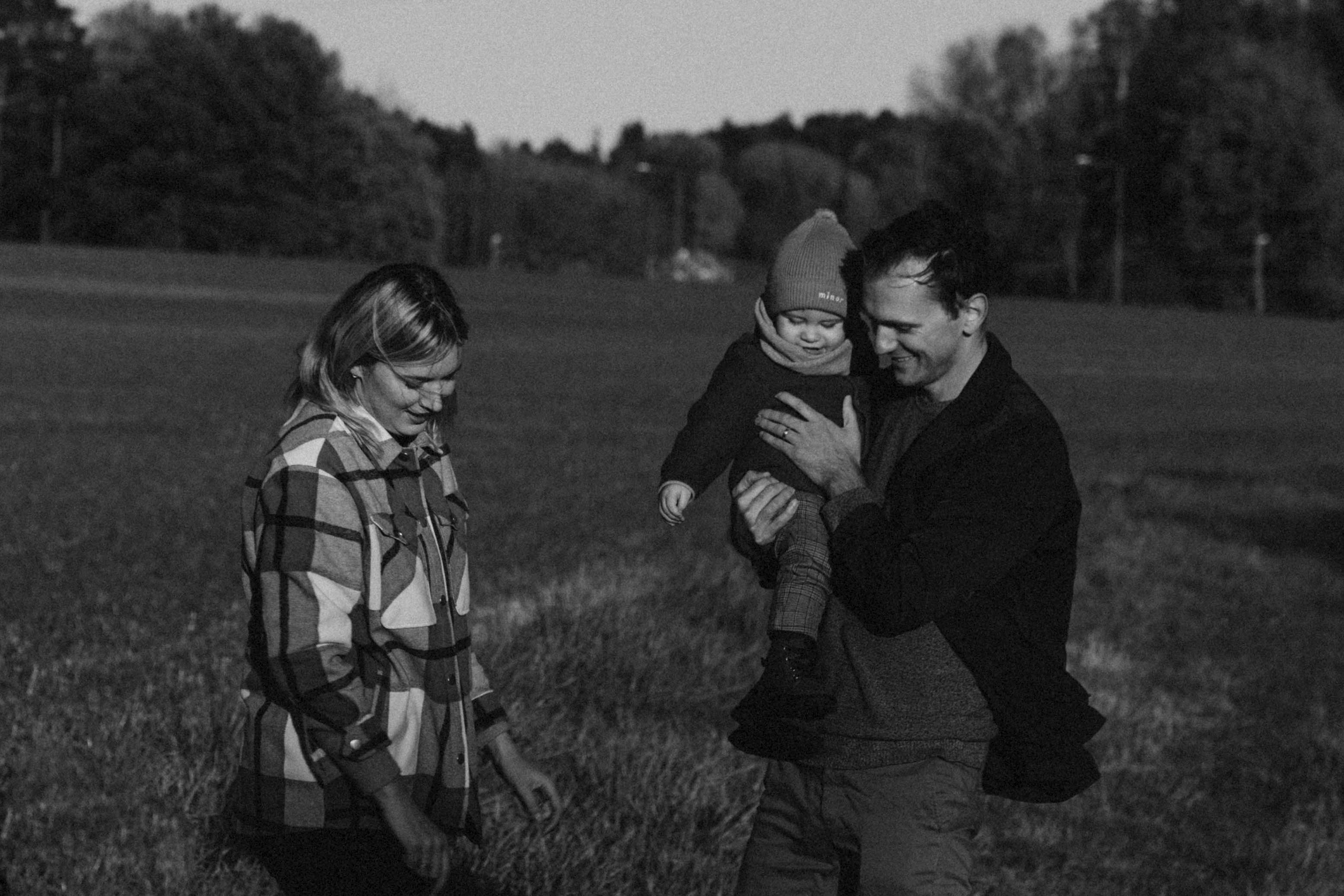 FILIPEK’s family. Family photographer in Stockholm Oksana Matviyiv