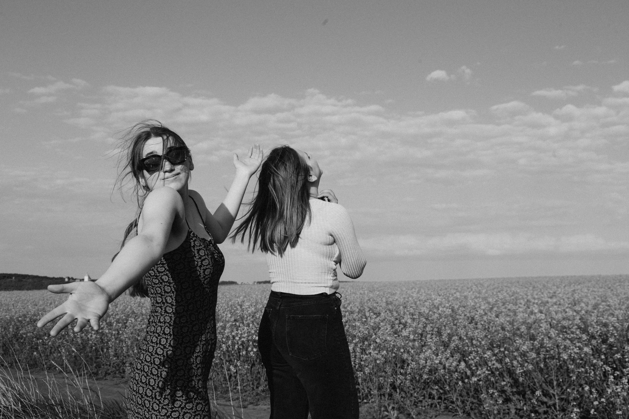 Sisters. Family photographer in Stockholm Oksana Matviyiv
