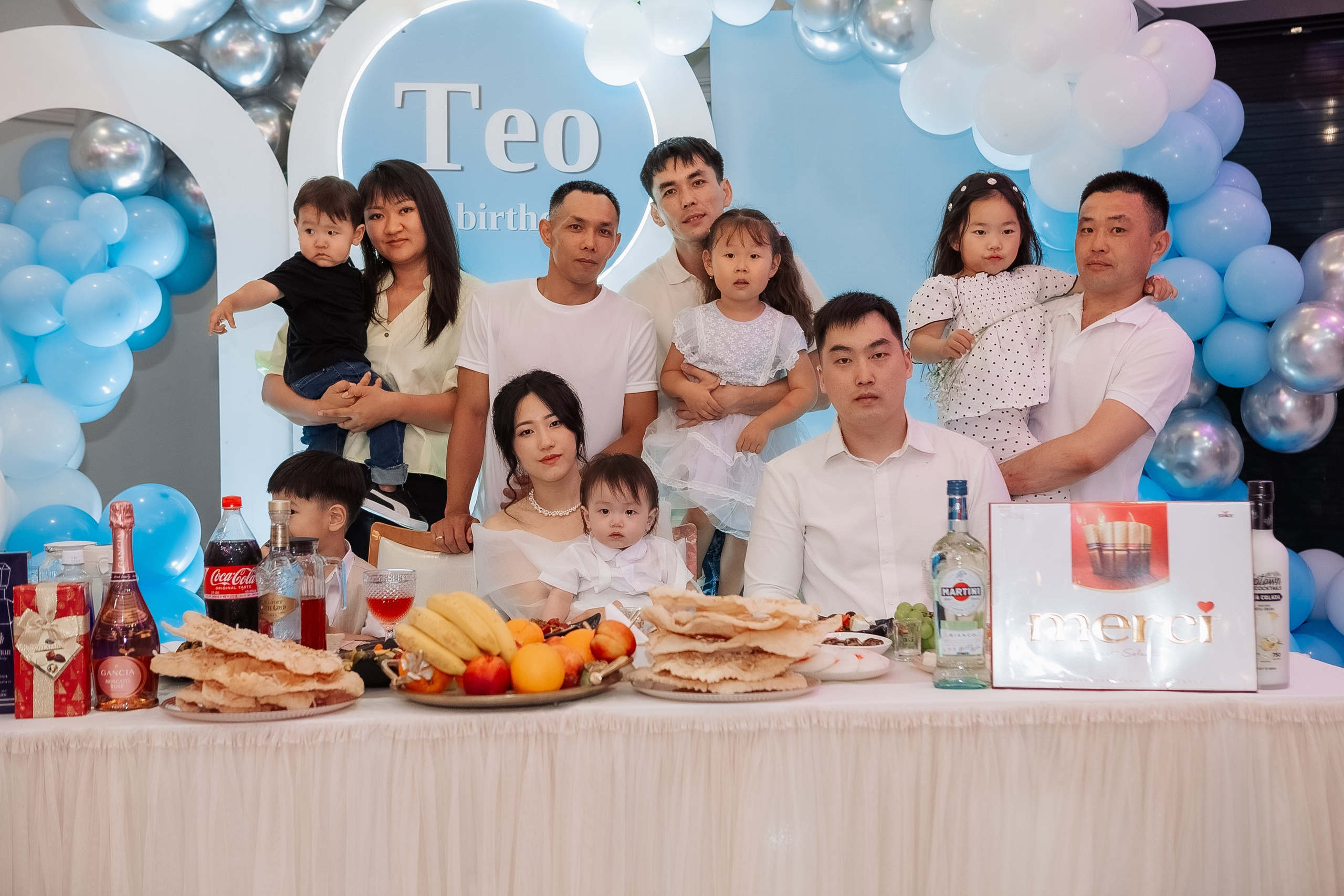 Тео дома и в ресторане. Фотограф беременности, ньюборн и годовасиков в Корее Жанна Хан