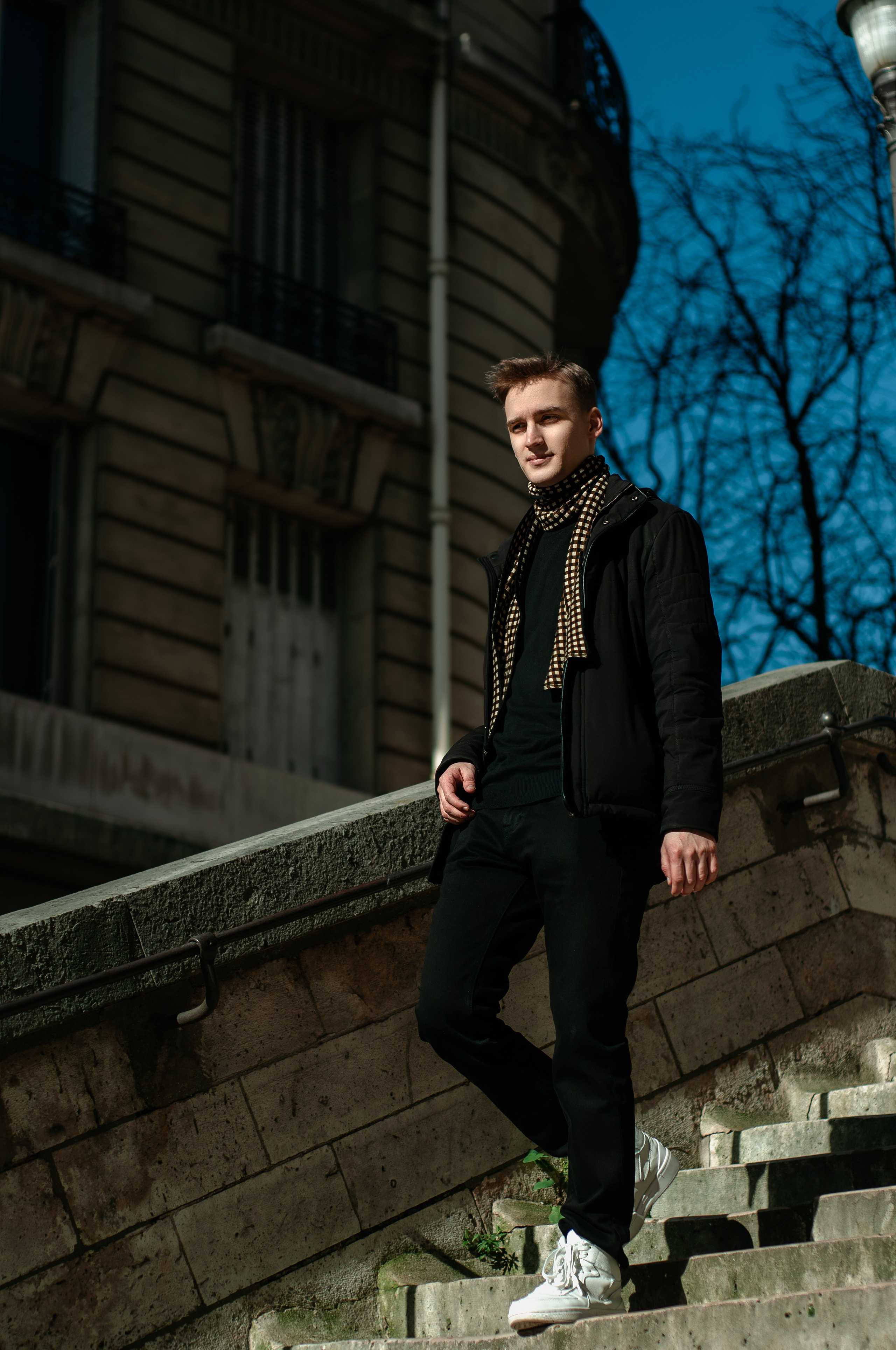 Мужская фотосессия у Эйфелевой башни. Фотограф в Париже Полина Осипова