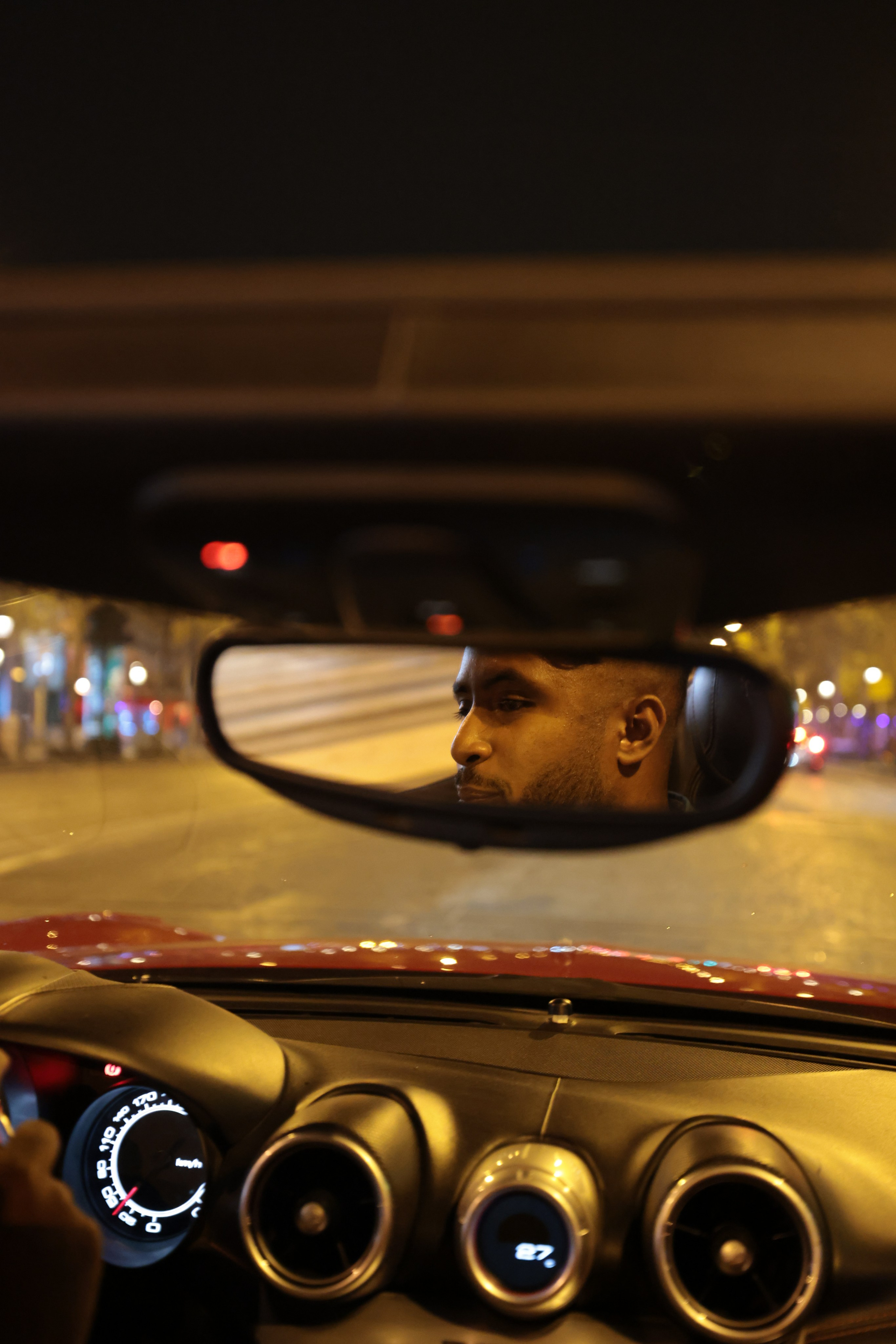 Ken. Director — Photo & Video Paris