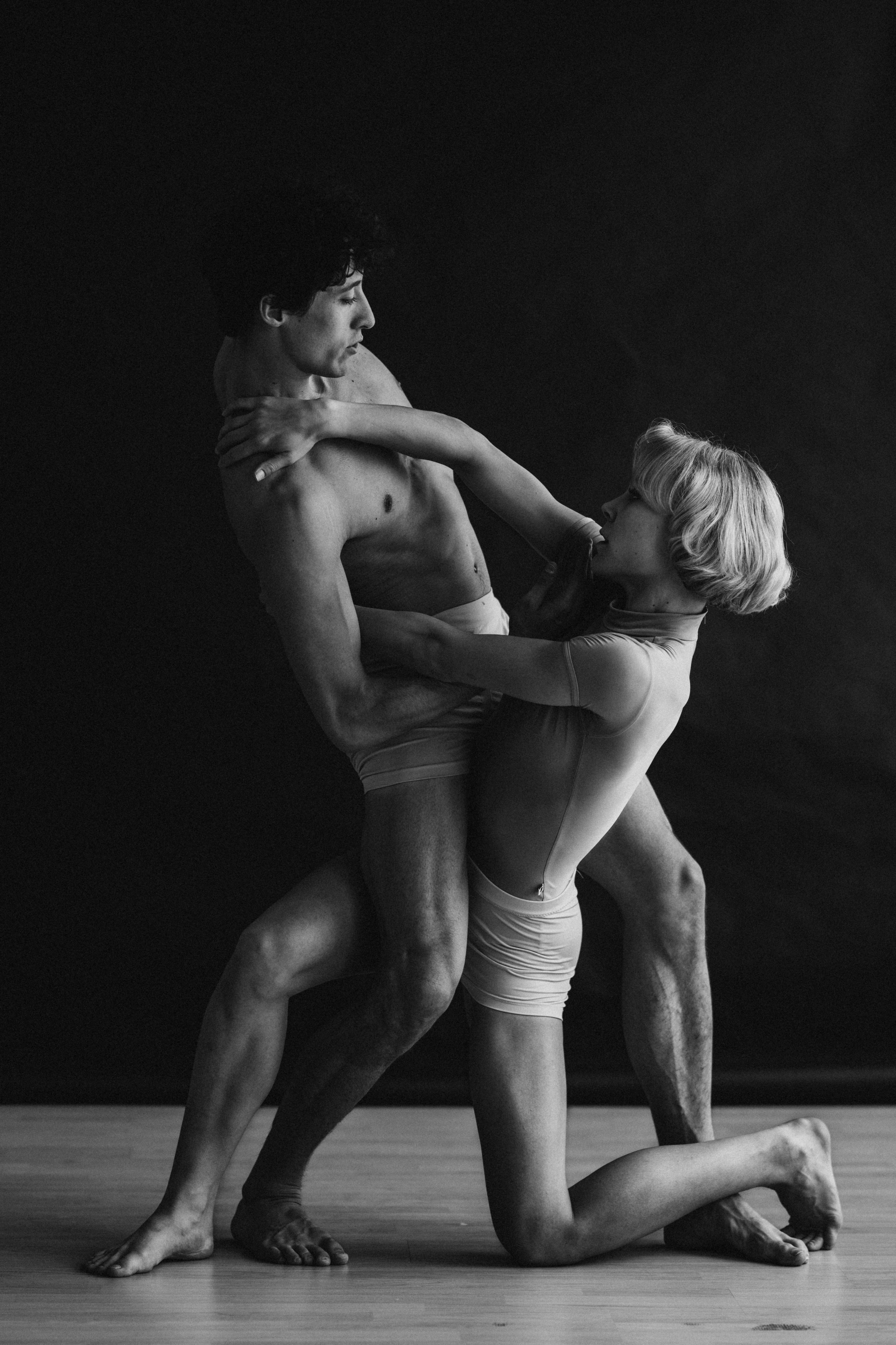 DANCERS. Victoria Olonen – Cinematic Portrait Artist | Helsinki & Europe