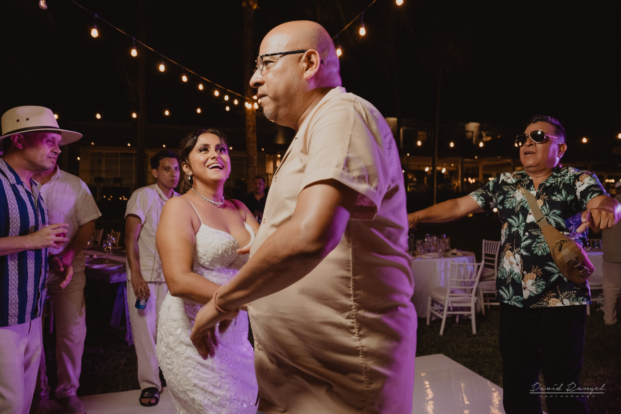 Destination Wedding in the Riviera Maya. Destination wedding photographer based in Cancun and Riviera Maya with service worldwide