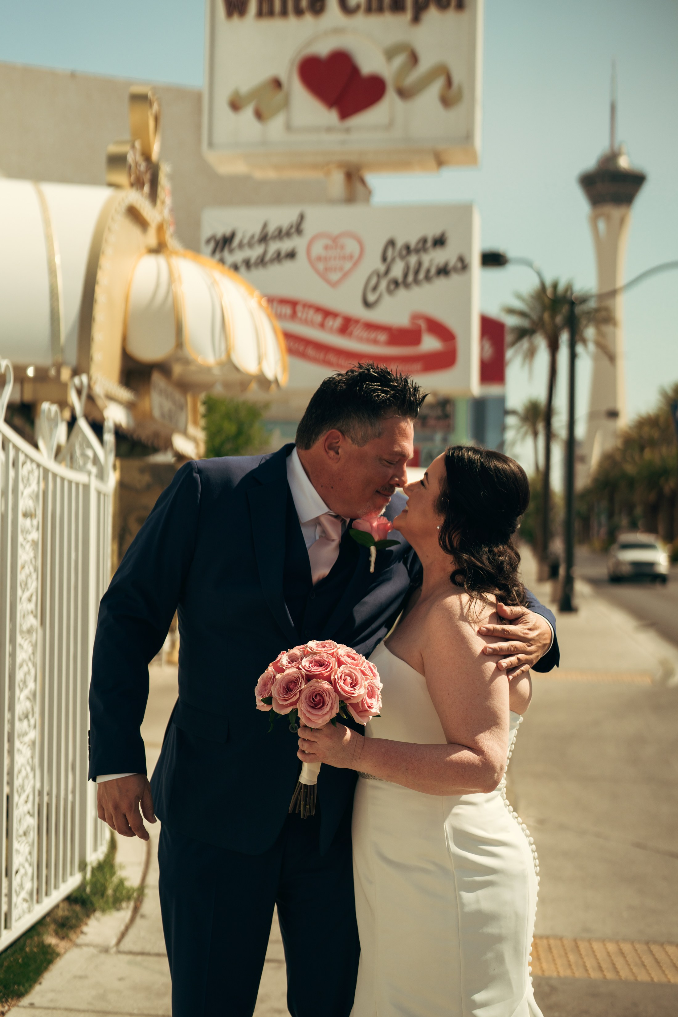 Chris&Duana. Wedding & elopement photographer Viktoriya Kravtsov. Las Vegas